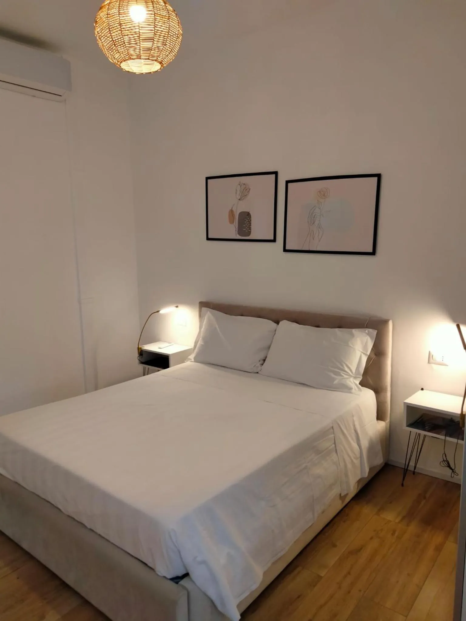 Bedroom, Bed in Lizard Hotel