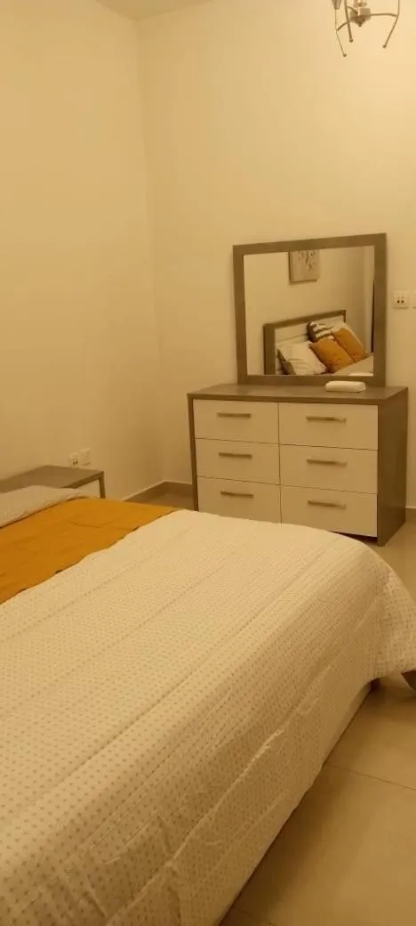 Bedroom, Bed in AL ALKEEM HEIGHTS