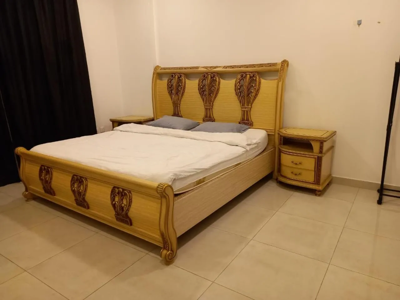 Bed in AL ALKEEM HEIGHTS