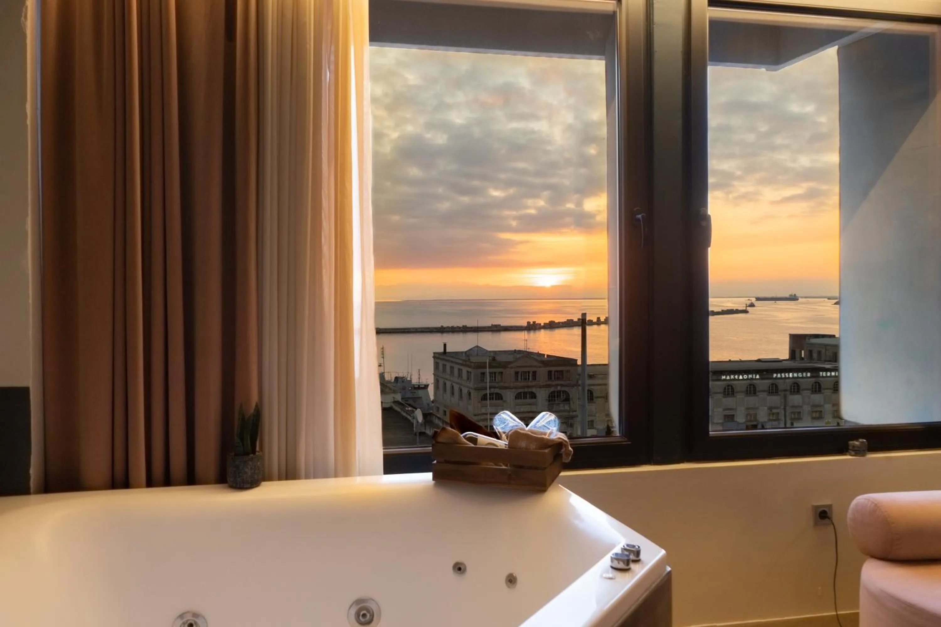 Sea view in Sea & the City