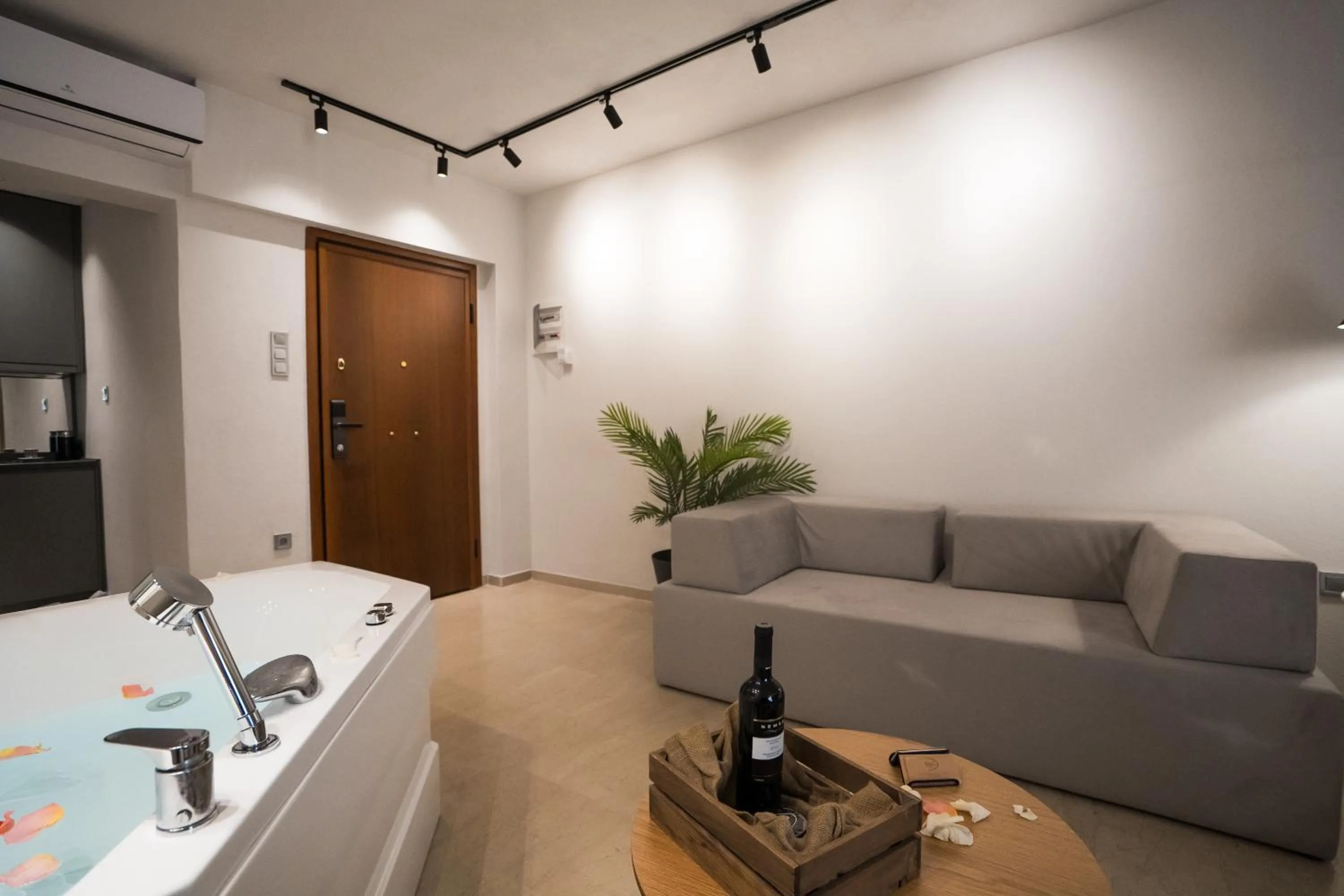 Seating area in Sea & the City