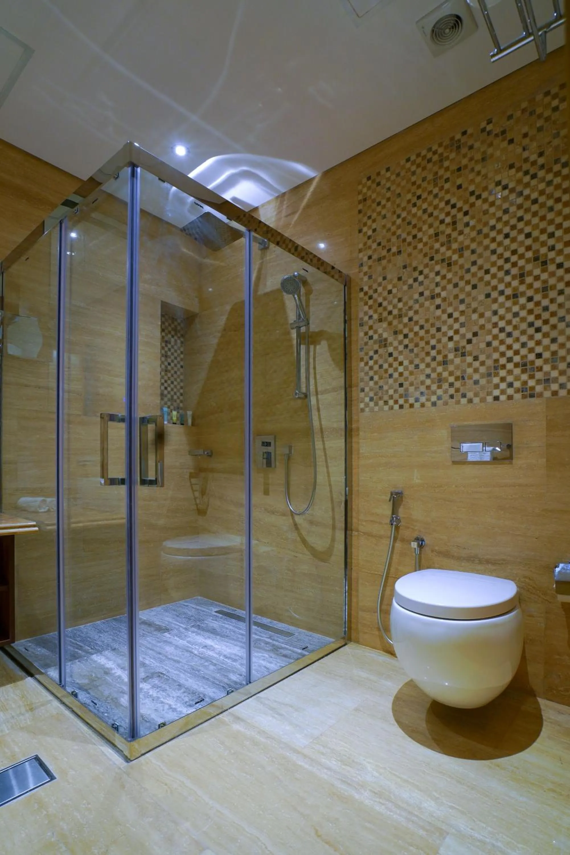 Bathroom in Al Aseel Hotel