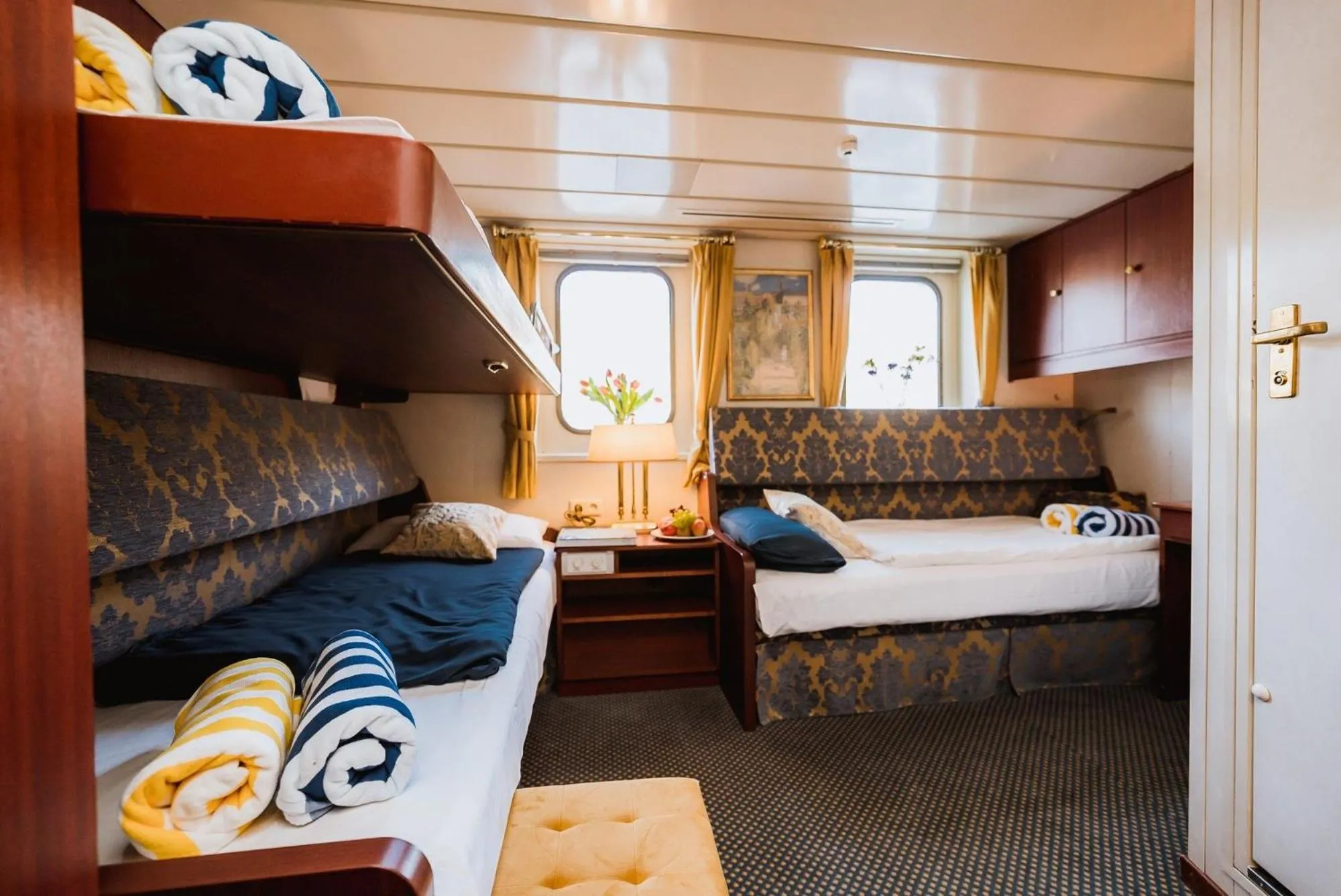 bunk bed, Bed in River hotel KÖNIGSTEIN