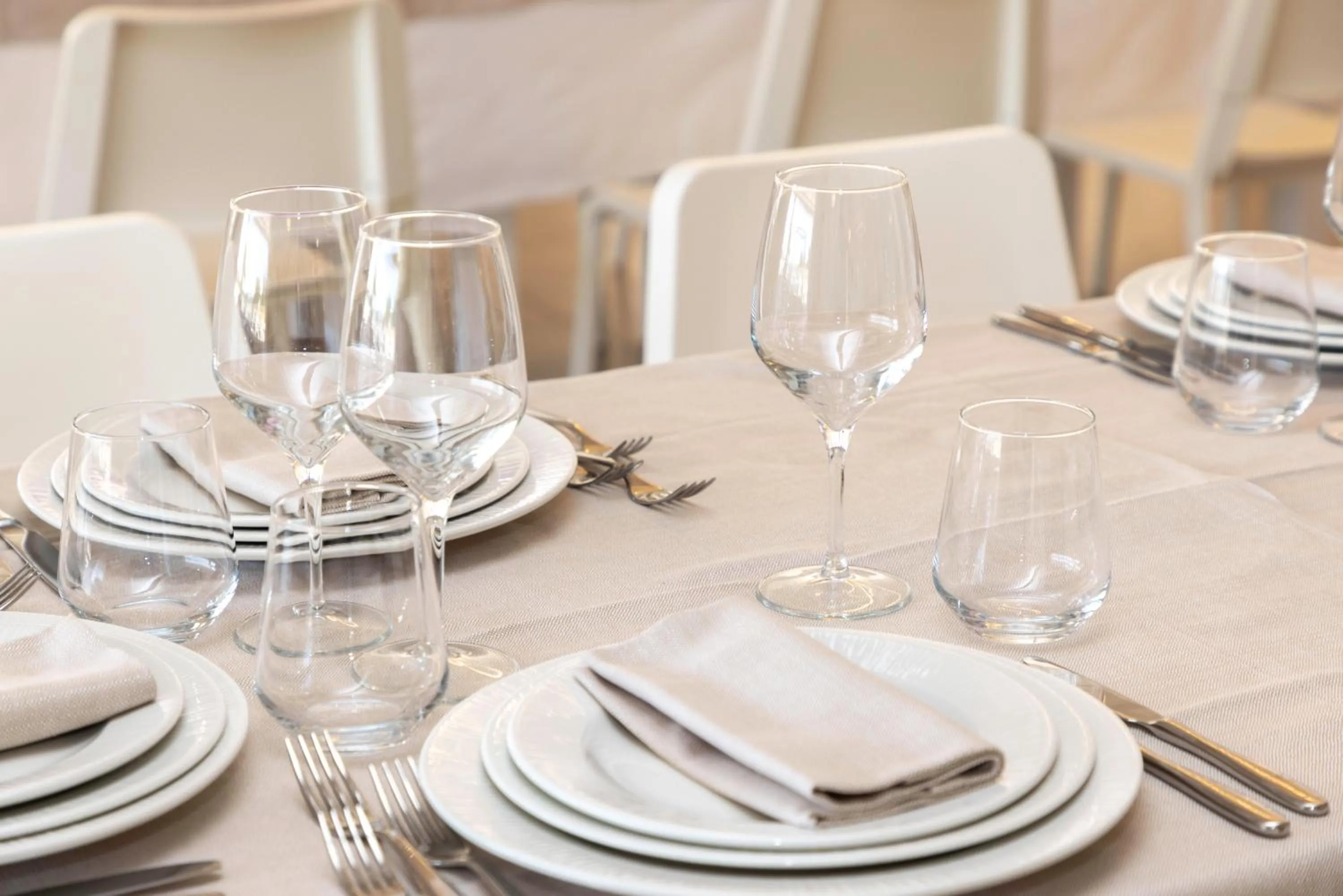 Restaurant/places to eat in Hotel S'arena Beach