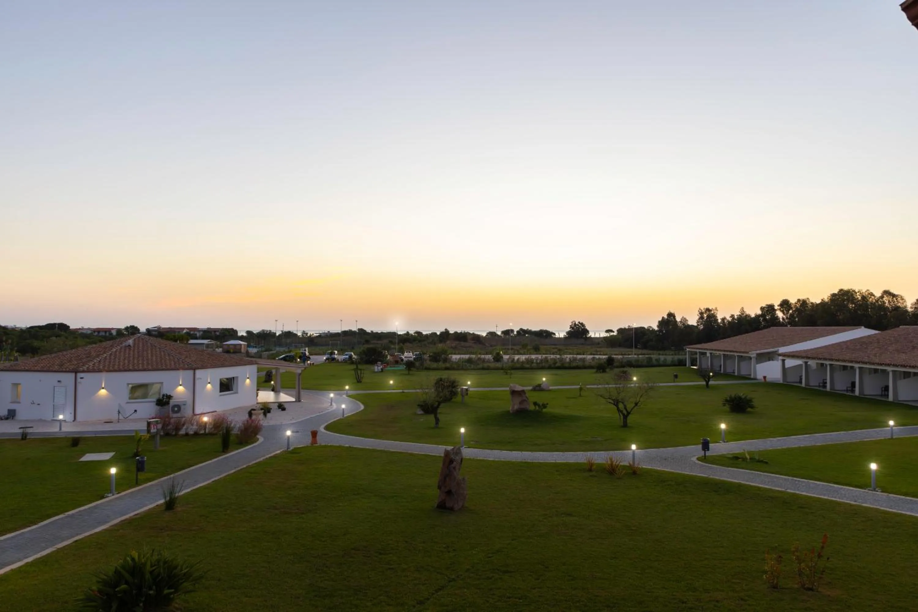 Garden view in Hotel S'arena Beach