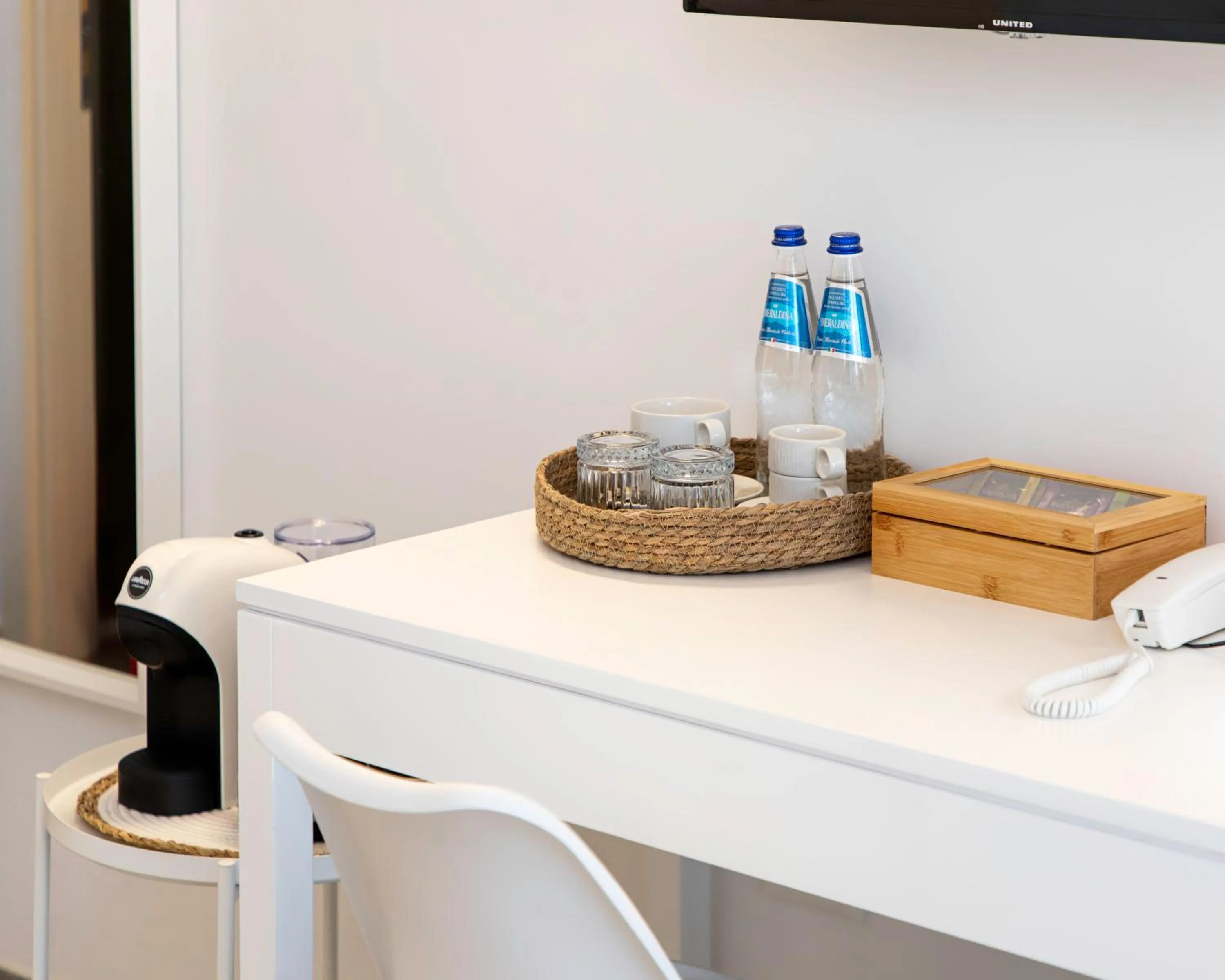 Coffee/tea facilities in Hotel S'arena Beach