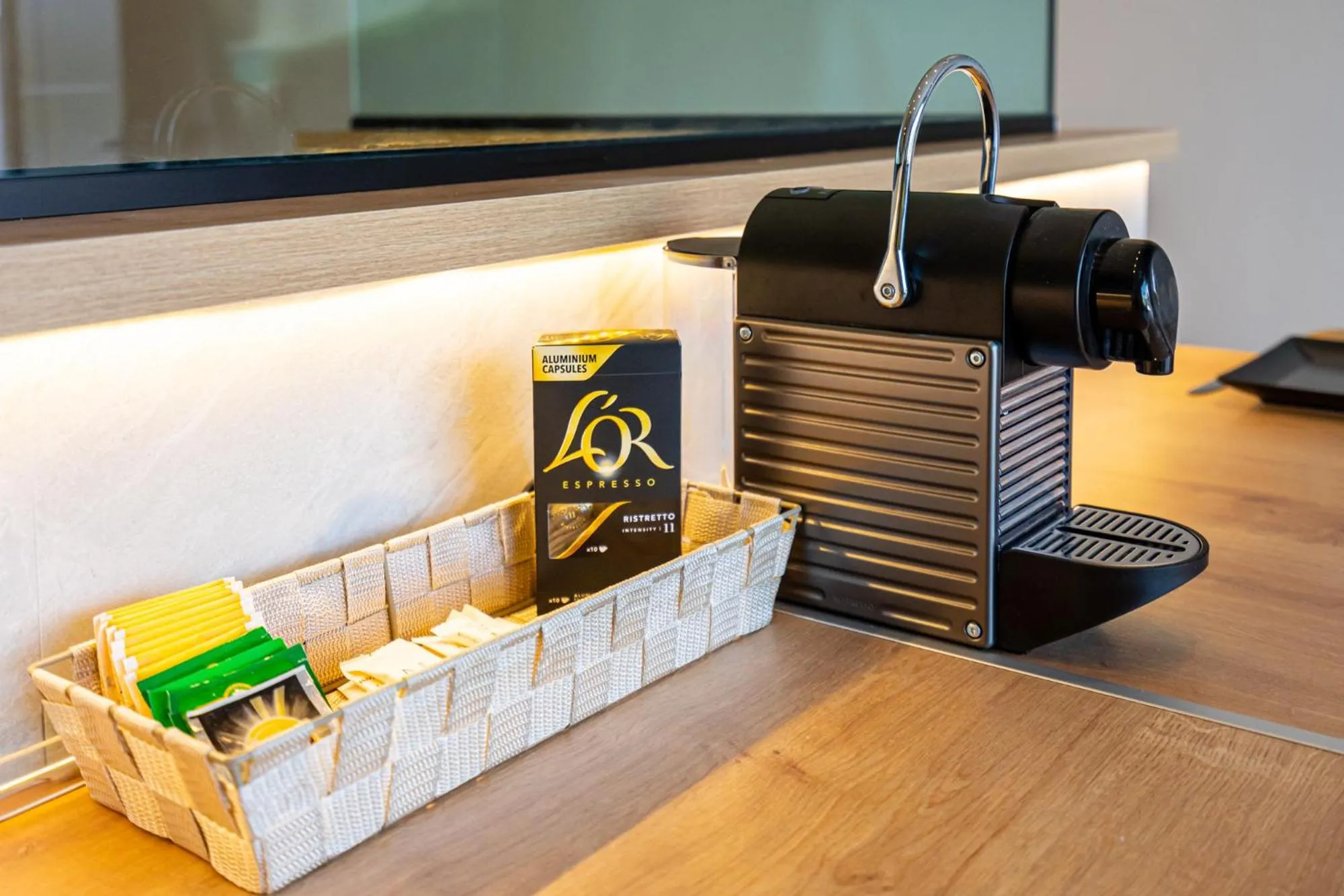 Coffee/tea facilities in Pathos SeaSide Suites