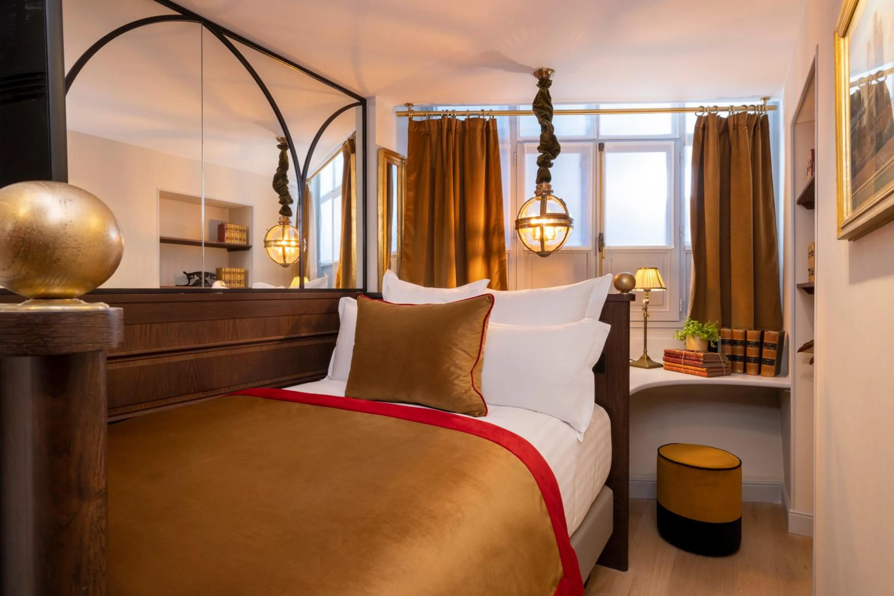 Photo of the whole room, Bed in Maison Cardinal Furstemberg