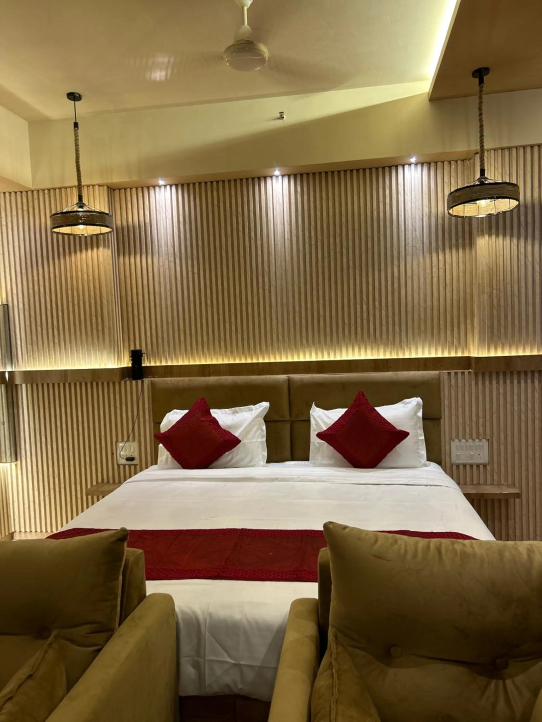 Bed in The Origin Suites DLF MY PAD