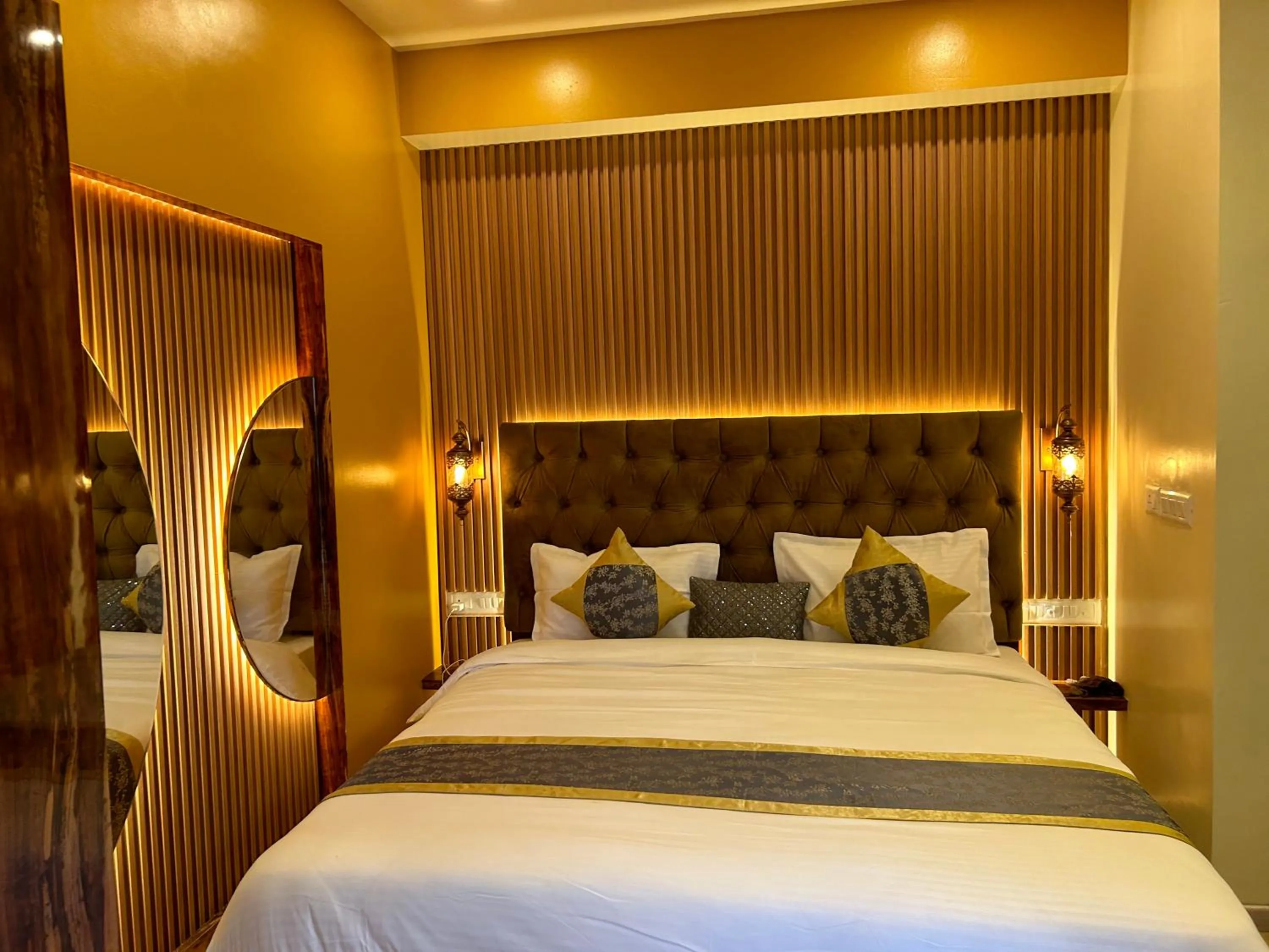 Bed in The Origin Suites DLF MY PAD