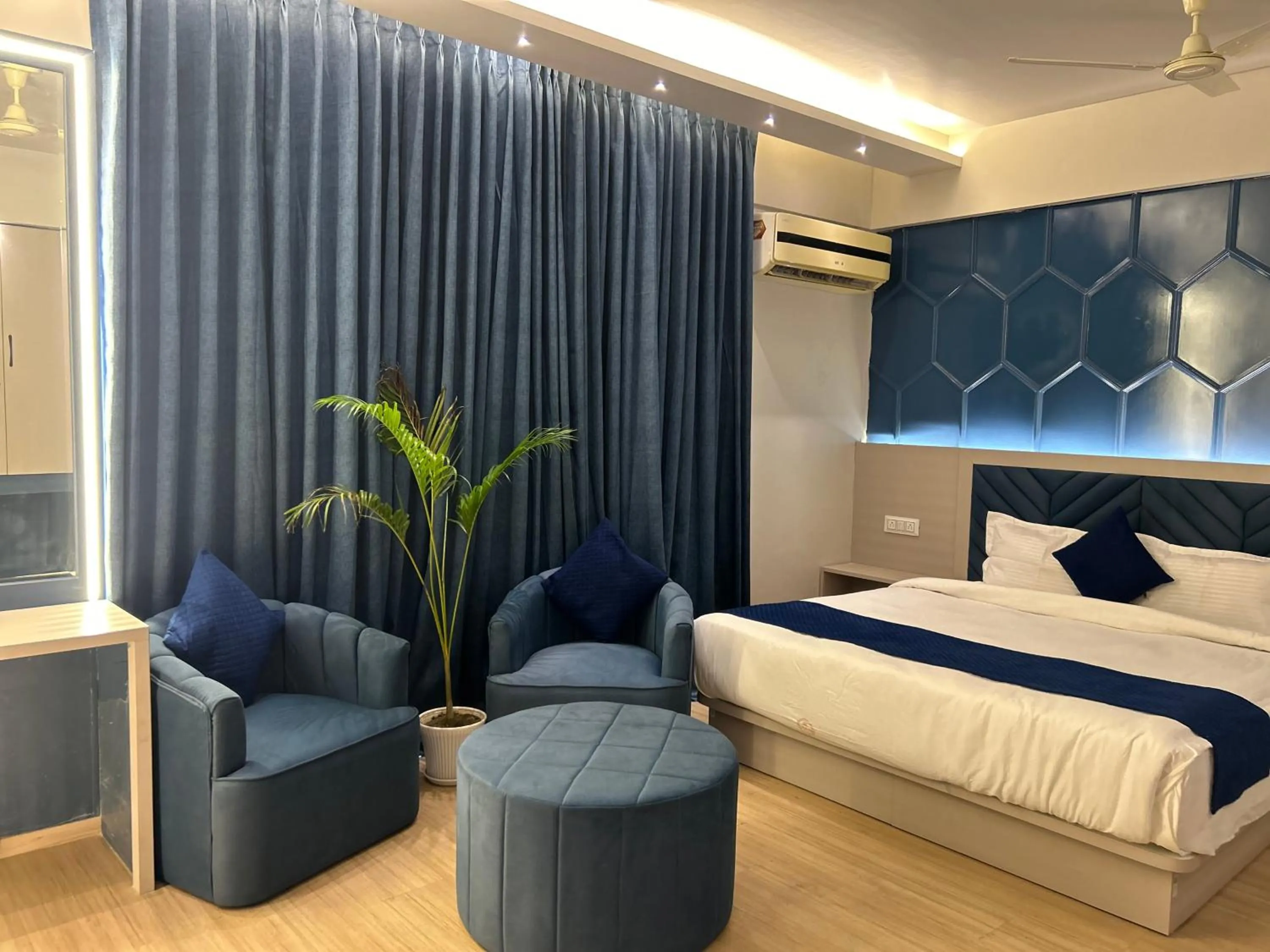 Bed in The Origin Suites DLF MY PAD