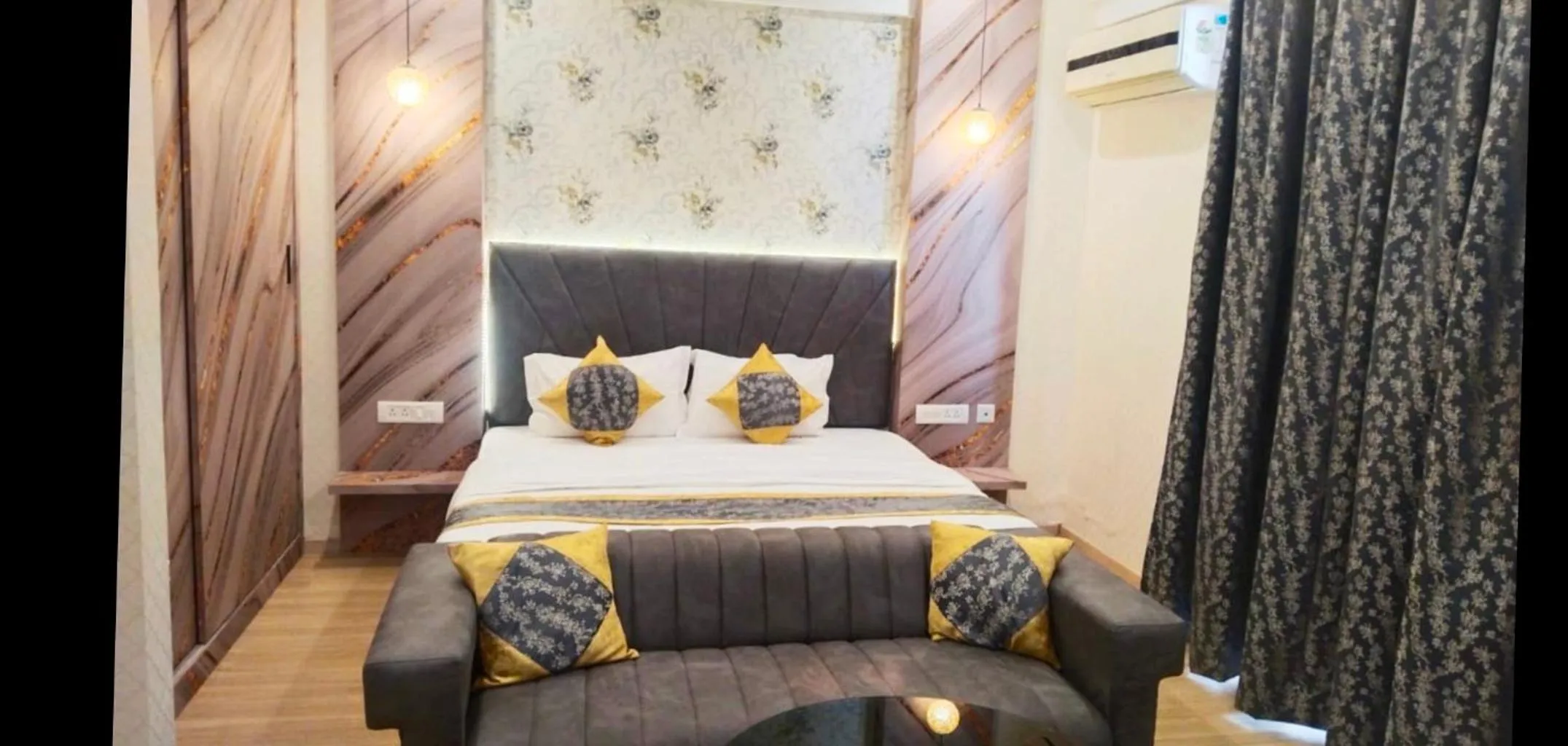 Bed in The Origin Suites DLF MY PAD