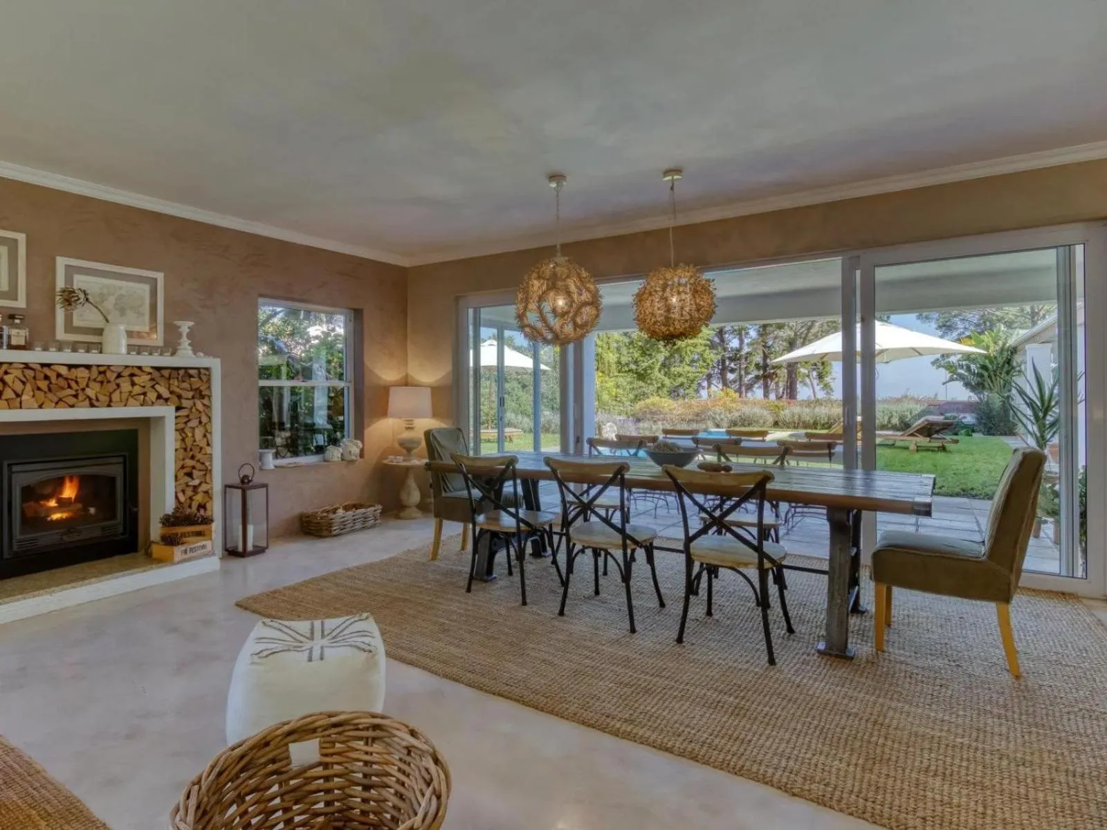 Breakfast in Explorer Guesthouse