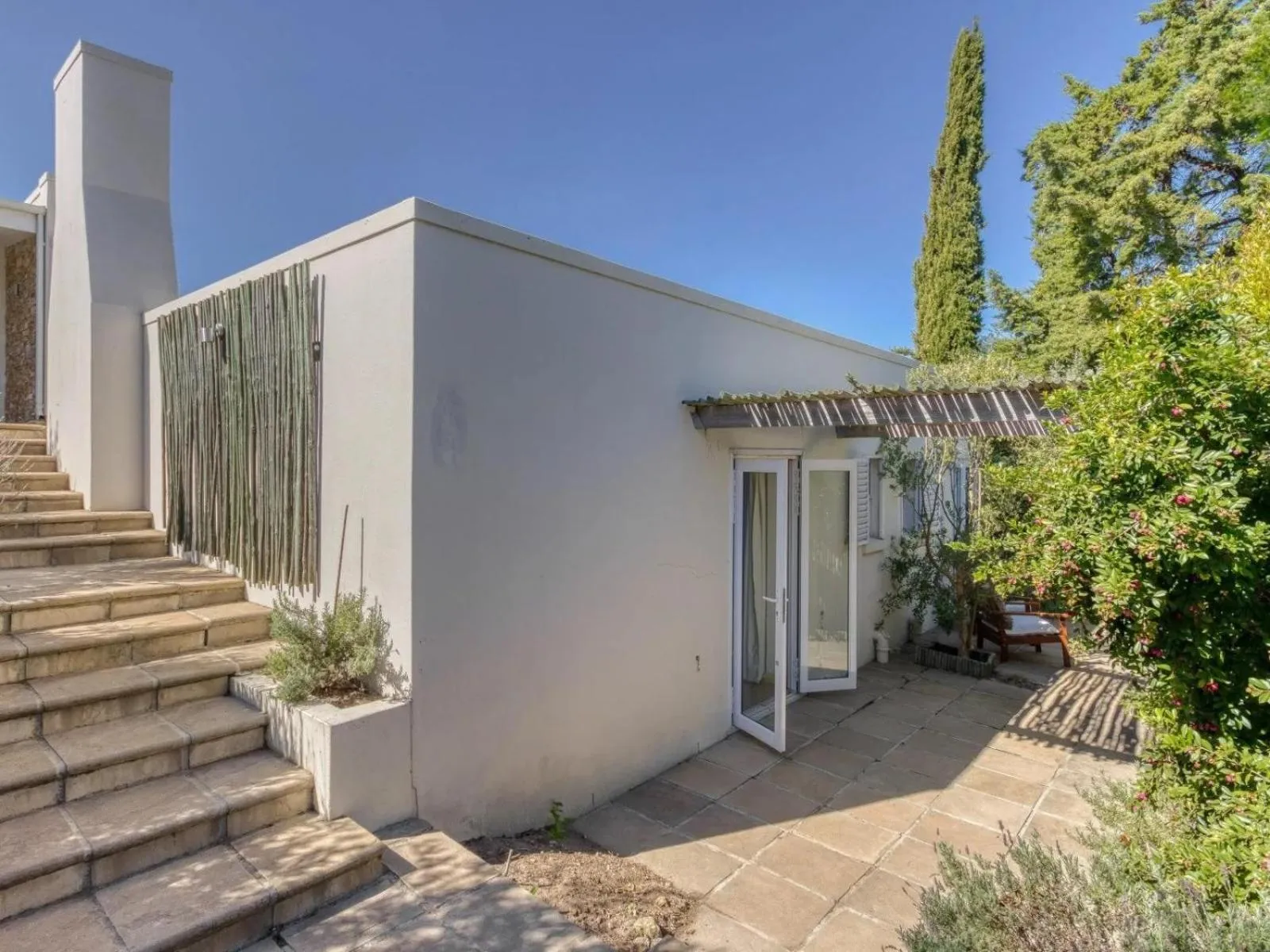 Property building in Explorer Guesthouse