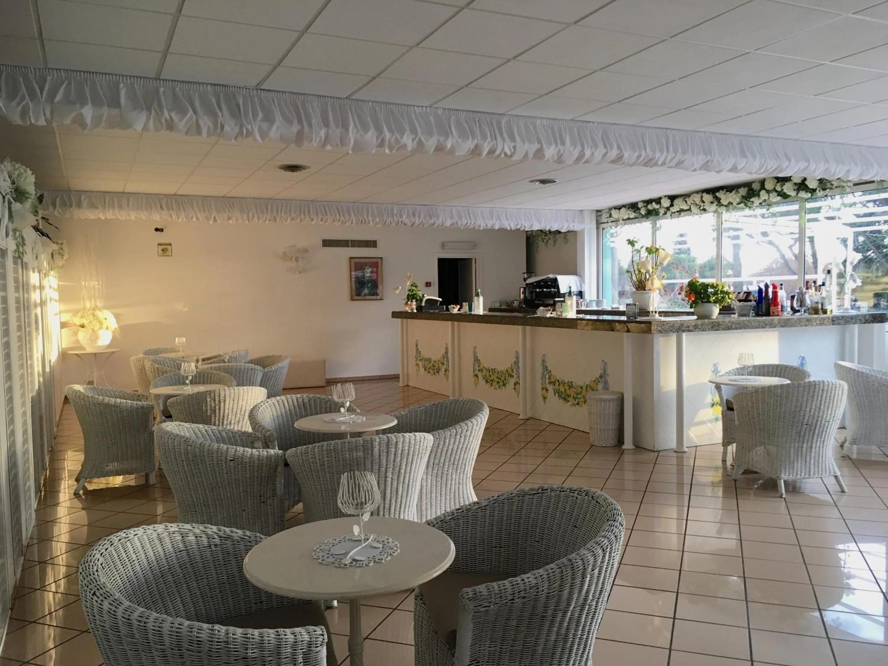 Lounge or bar in Hotel Sierra Silvana