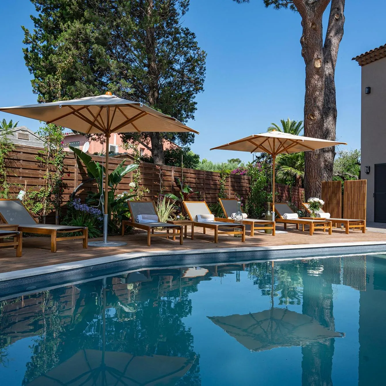 Patio in Lou Cagnard