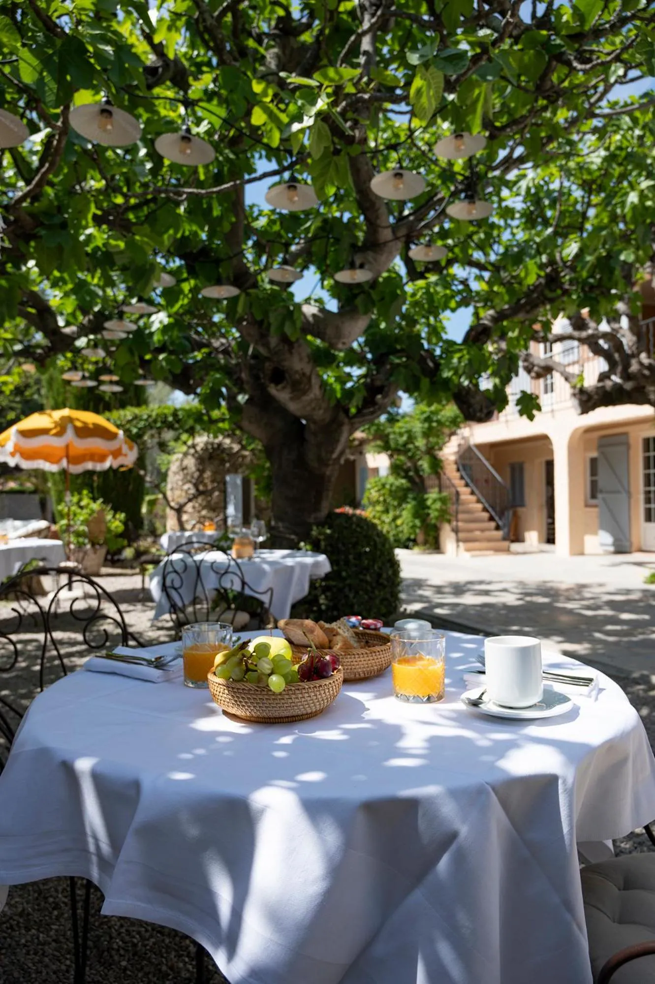 Continental breakfast in Lou Cagnard