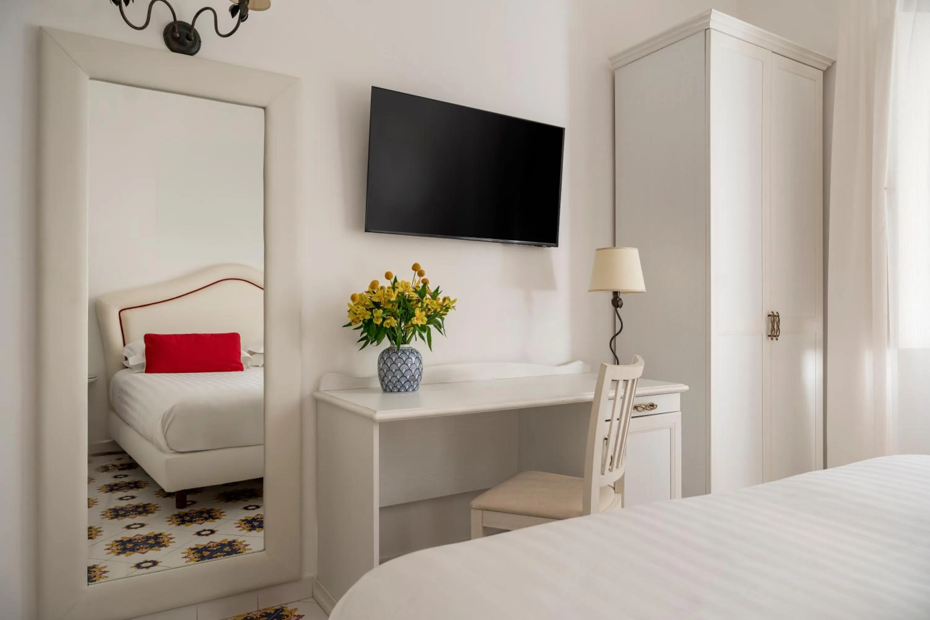 Bedroom, Bed in Hotel Savoia