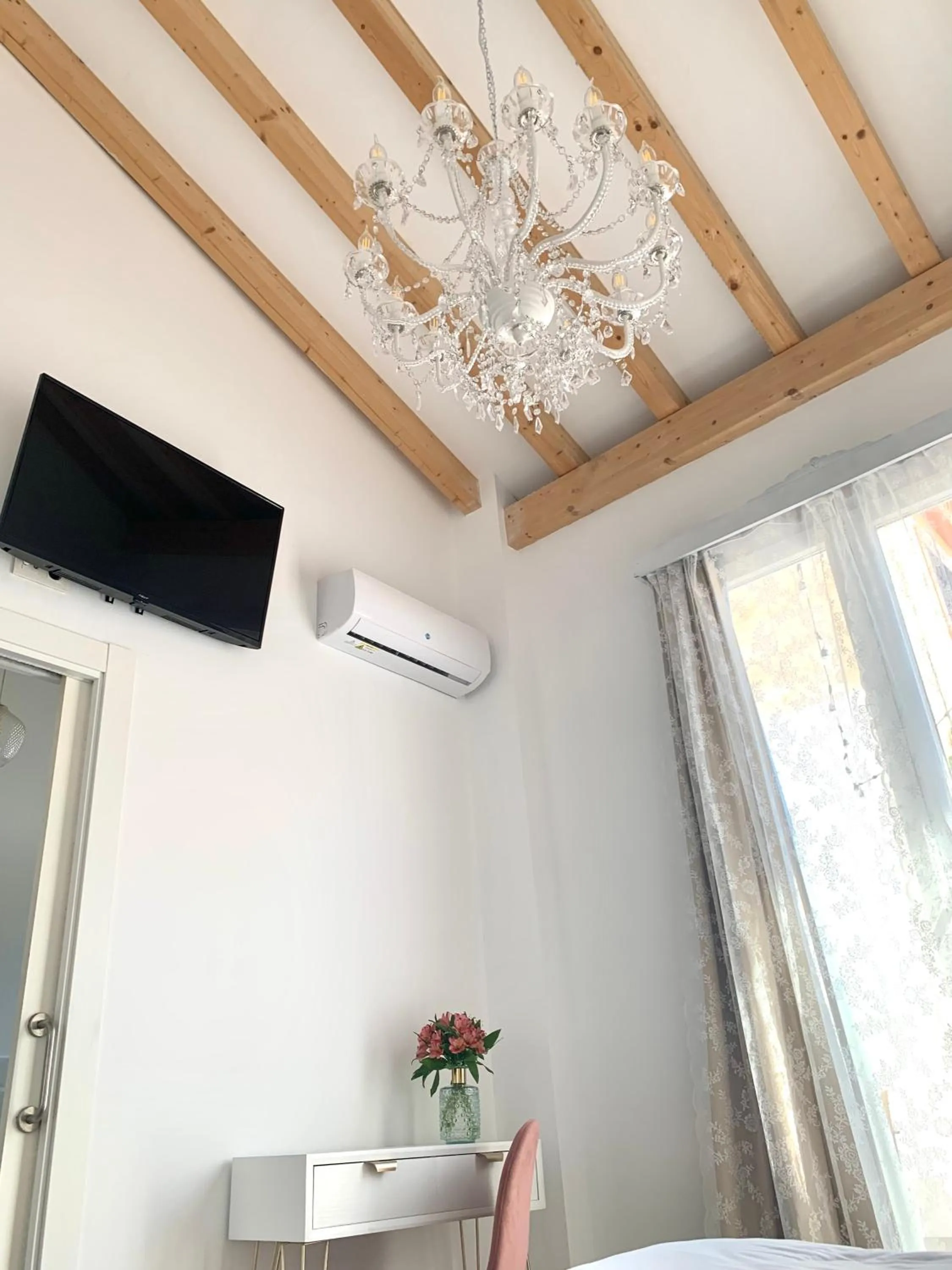 TV/Entertainment Center in Casa del Azucar