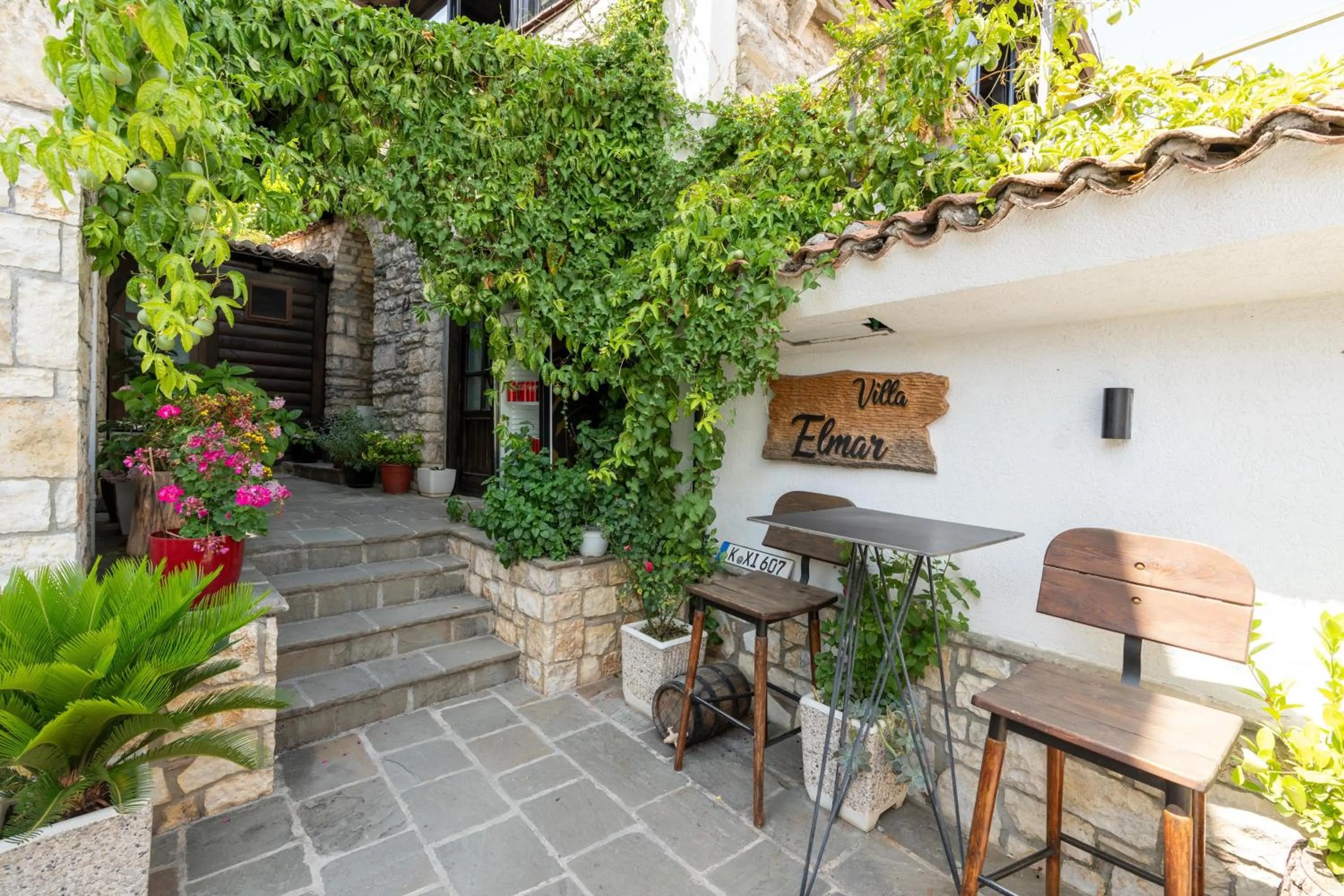 Garden in Villa ELMAR