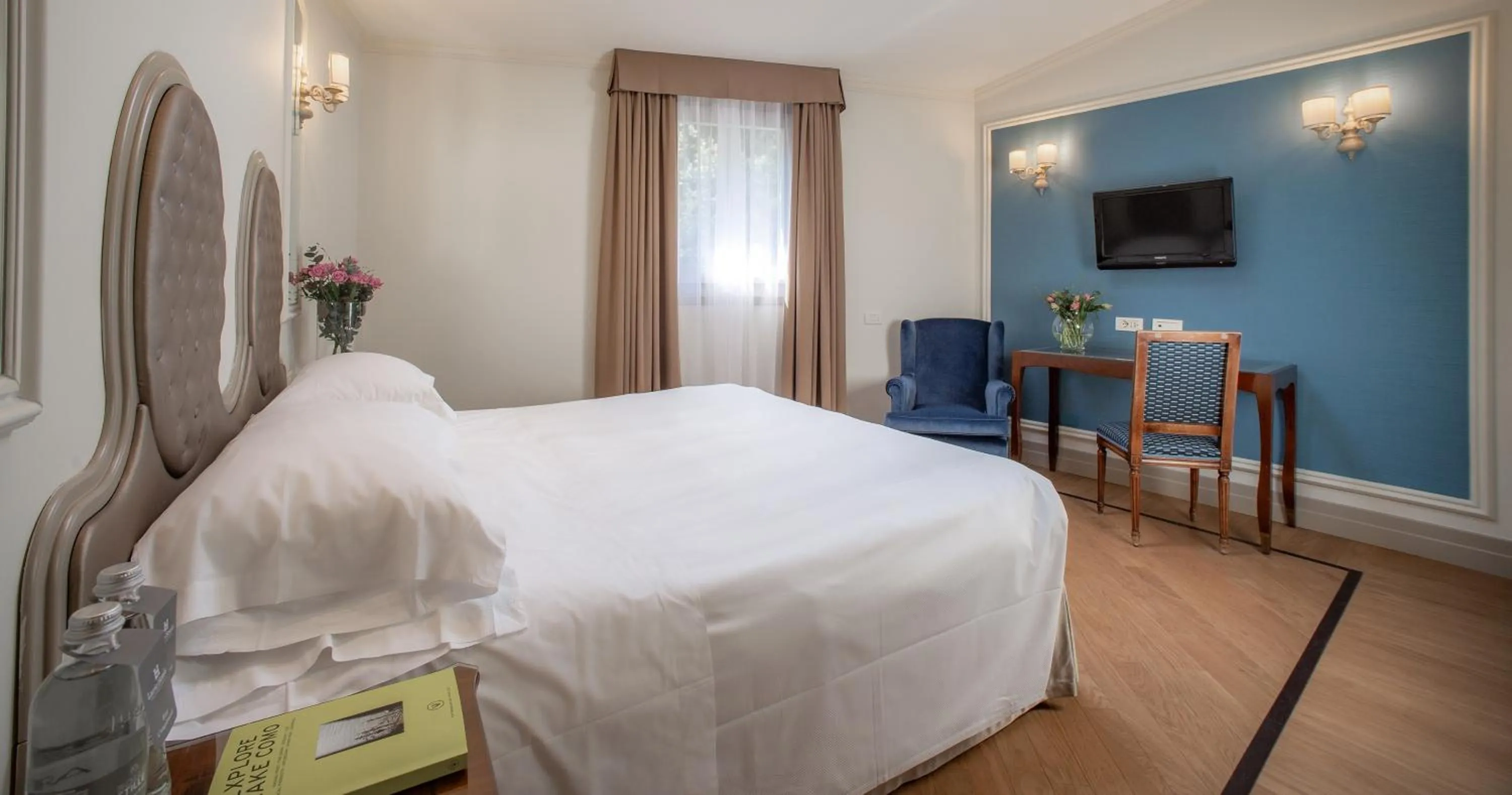 Bedroom, Bed in Hotel Villa Flori