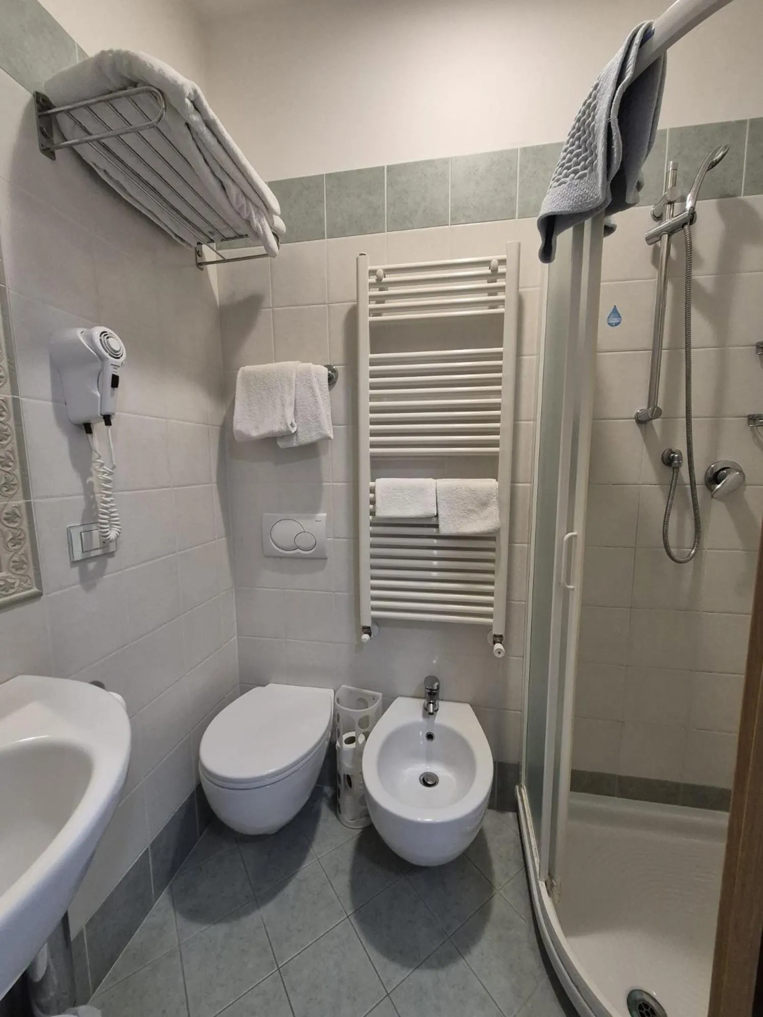 Bathroom in Hotel Romagna