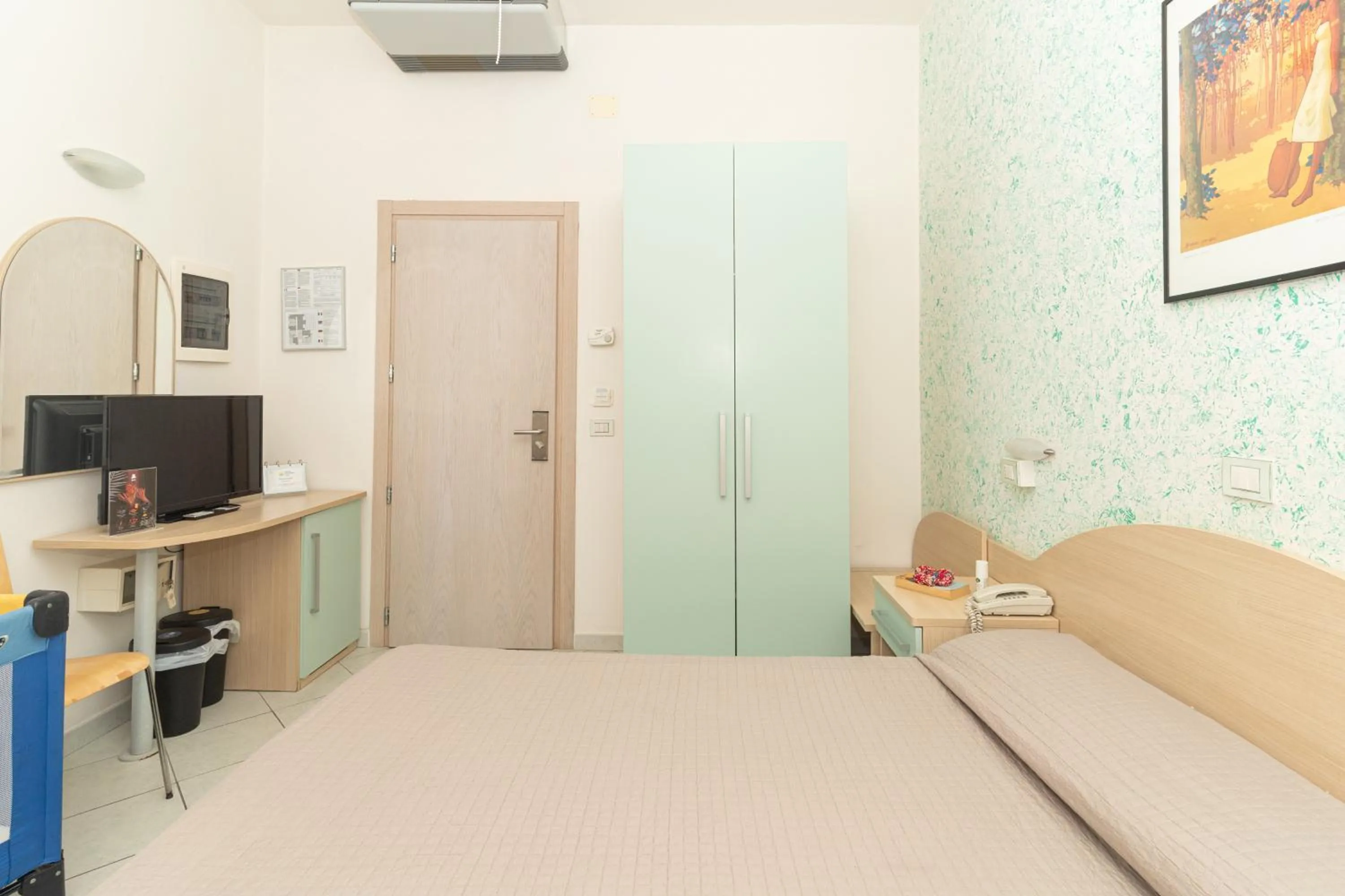 Photo of the whole room, Bed in Hotel Romagna