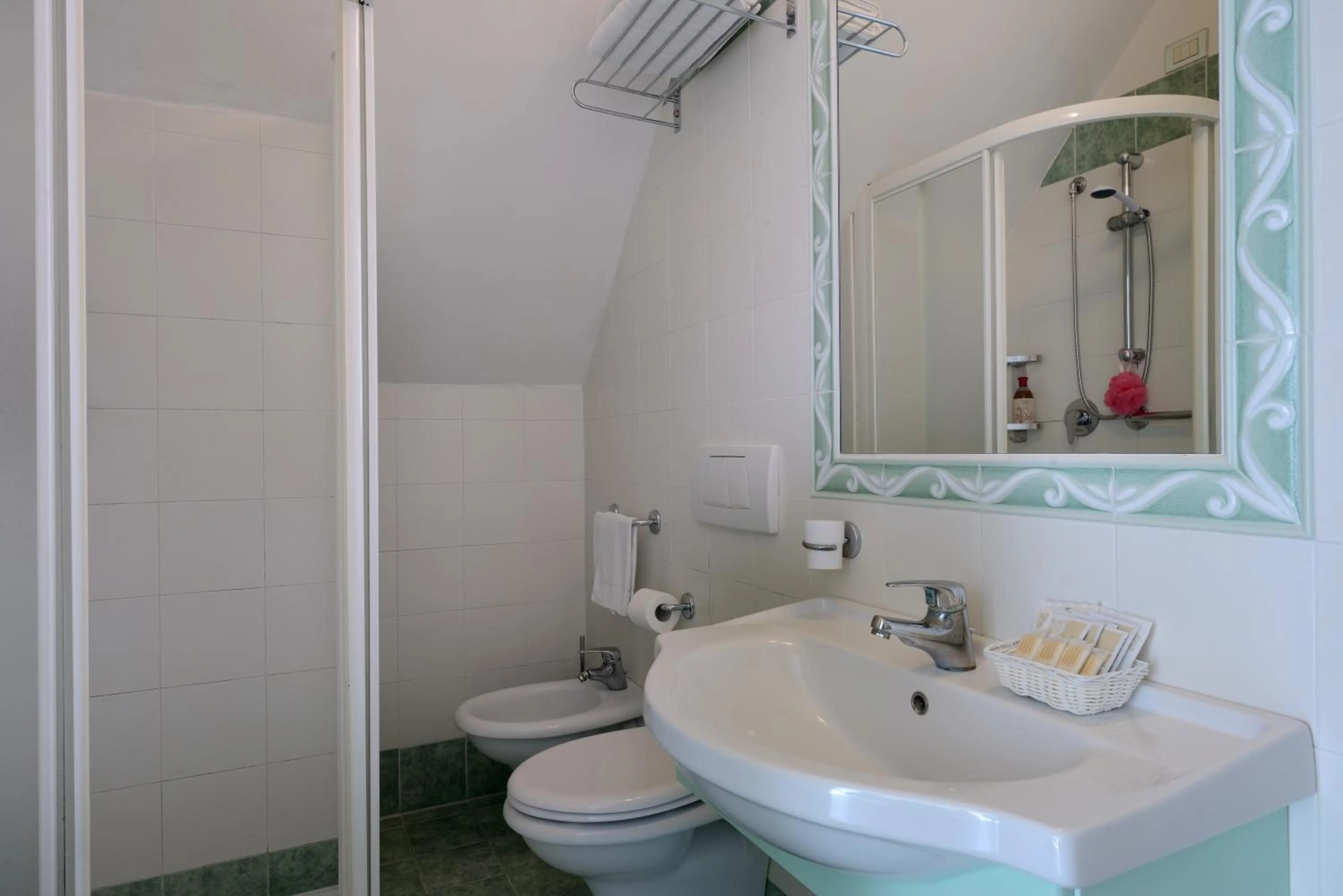 Shower in Hotel Romagna