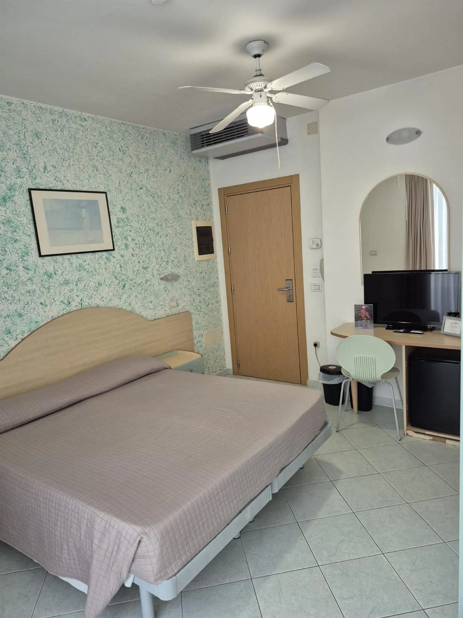 Photo of the whole room, Bed in Hotel Romagna