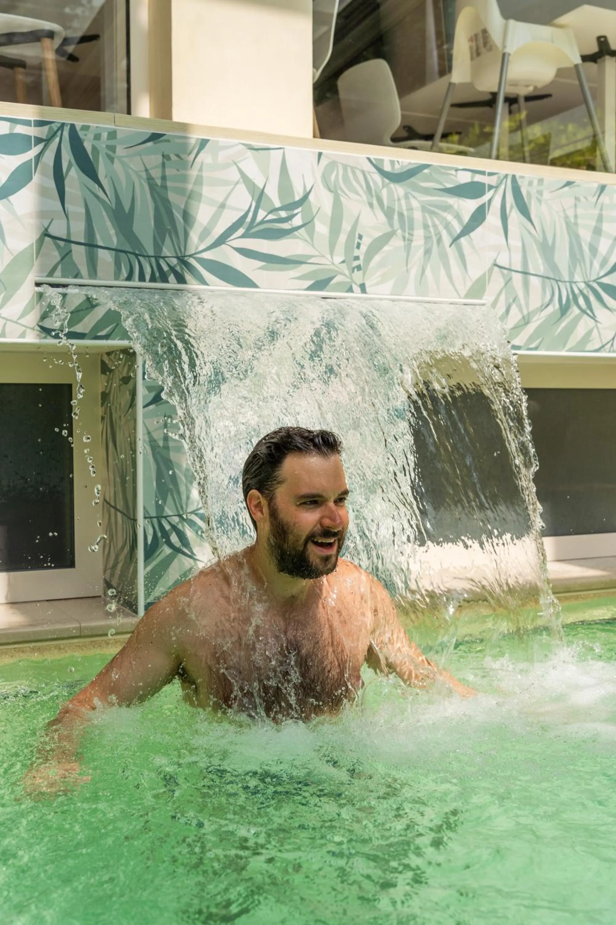 Swimming pool in Hotel Romagna