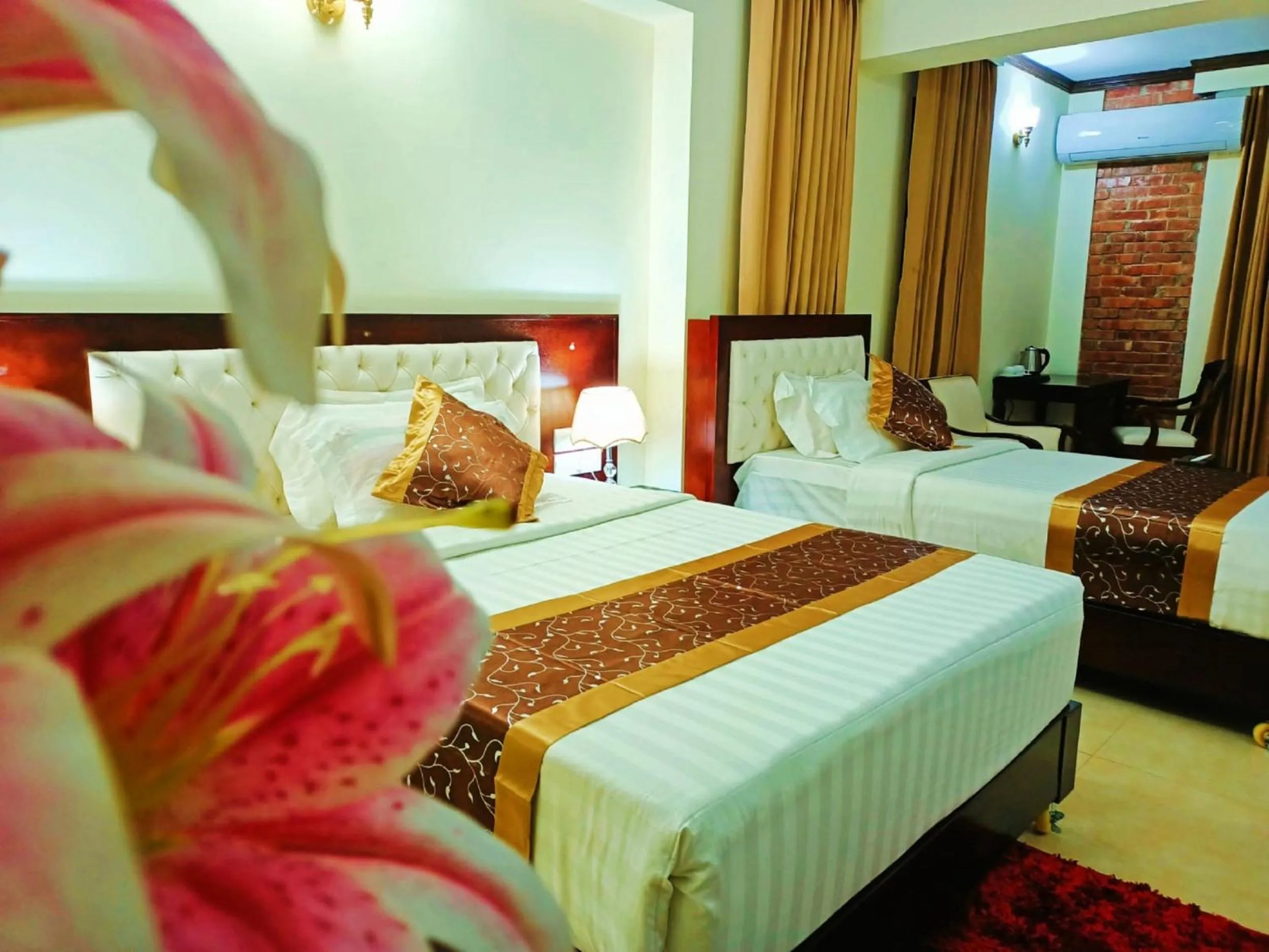 Bedroom, Bed in Hotel Crystal Rose - Sylhet