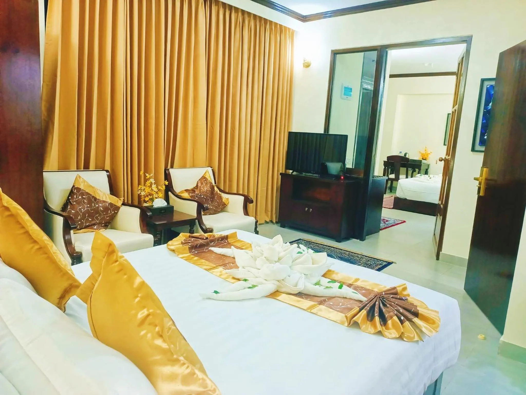 Bedroom, Bed in Hotel Crystal Rose - Sylhet
