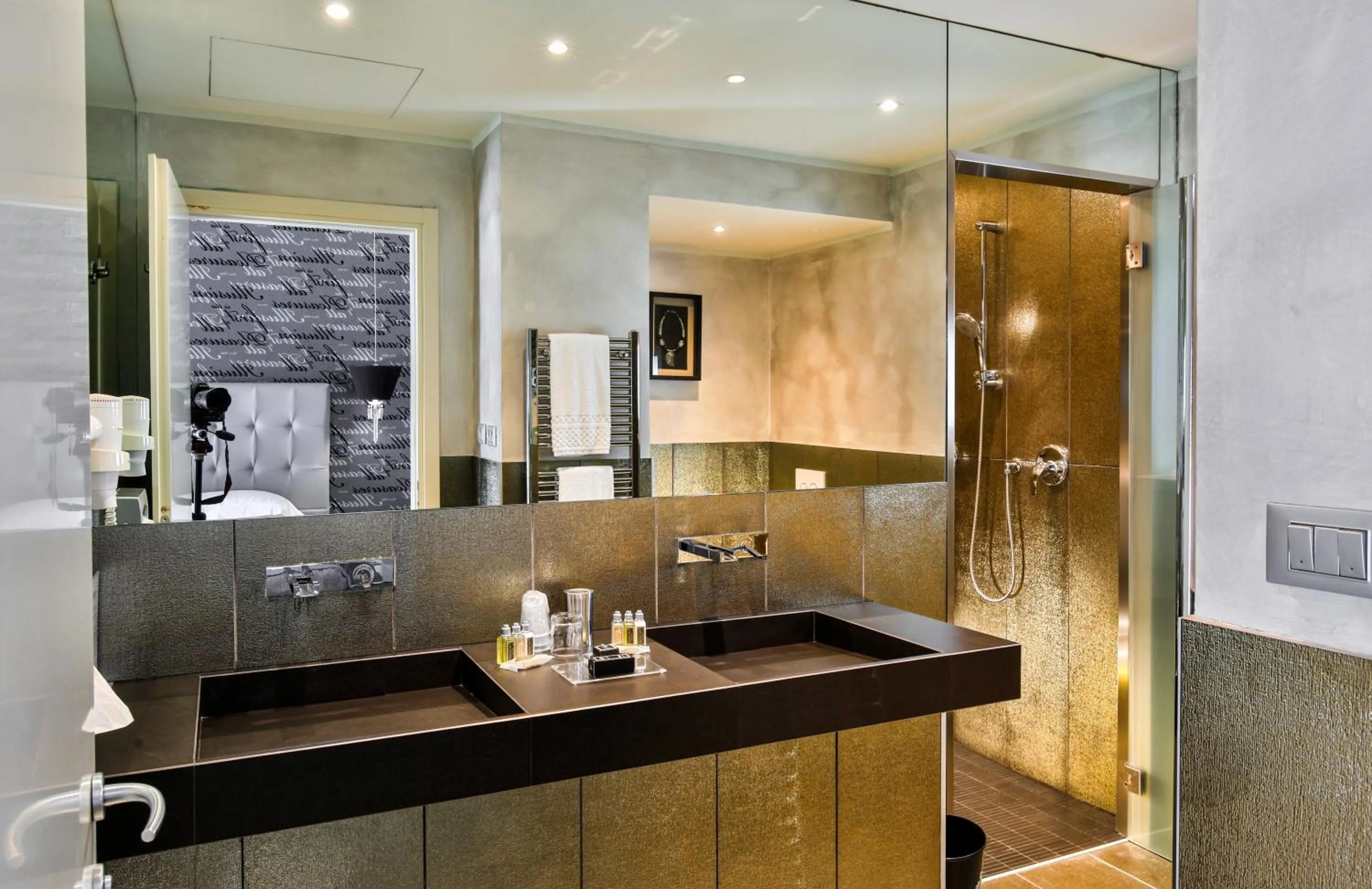 Bathroom in Savoia Hotel Regency