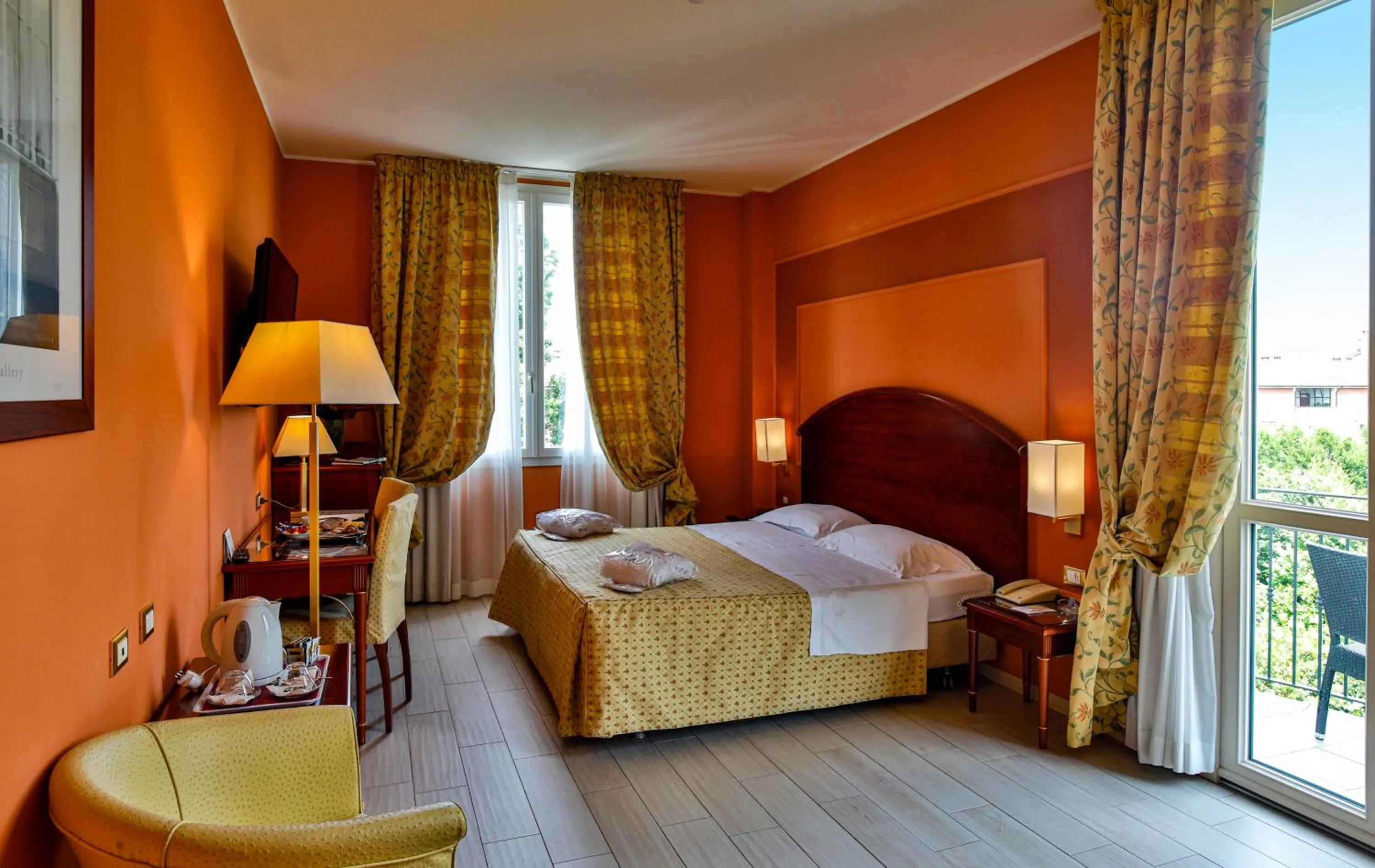 Bed in Savoia Hotel Regency