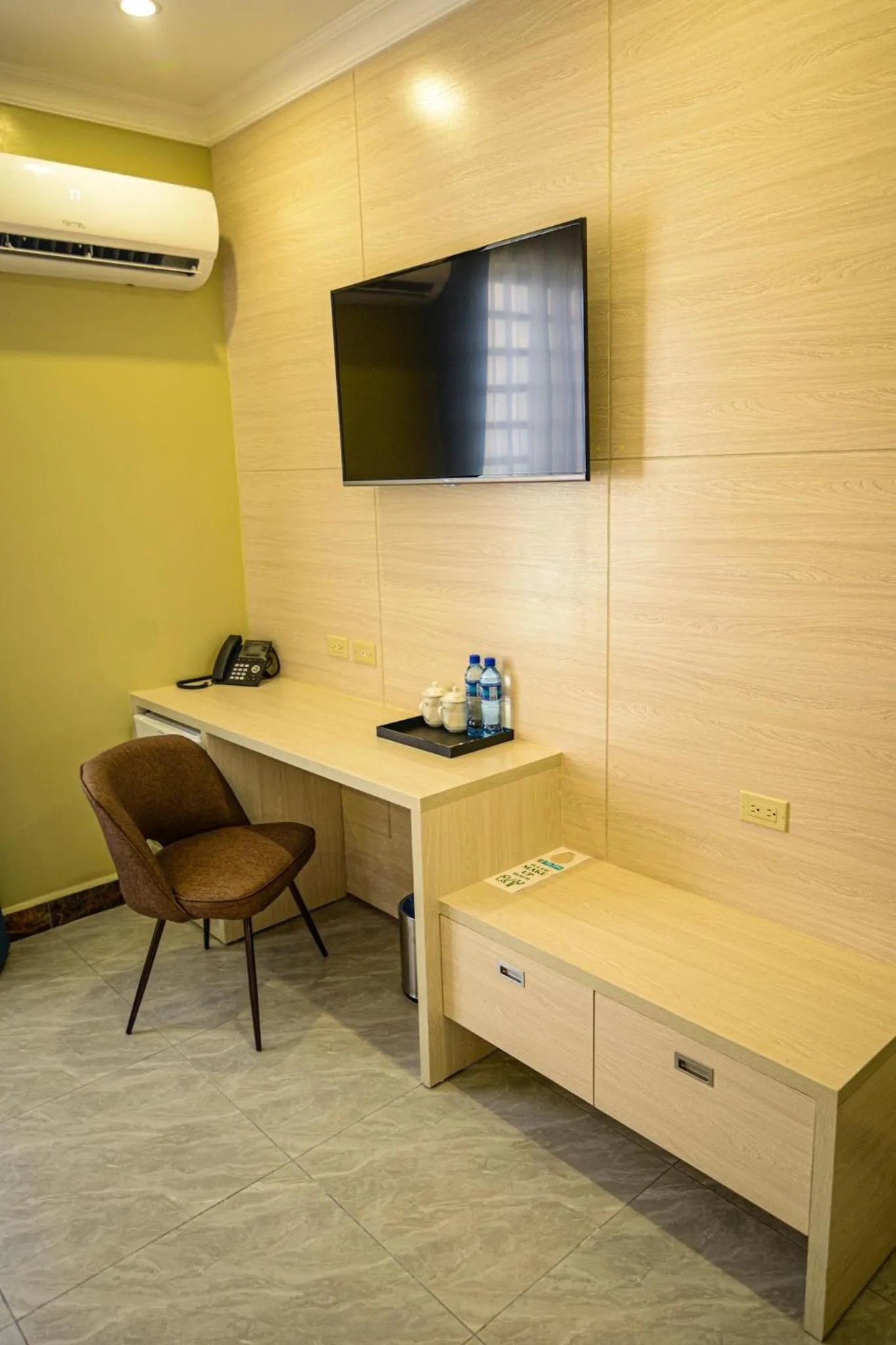 Seating area in The Caye Hotel Caye Caulker