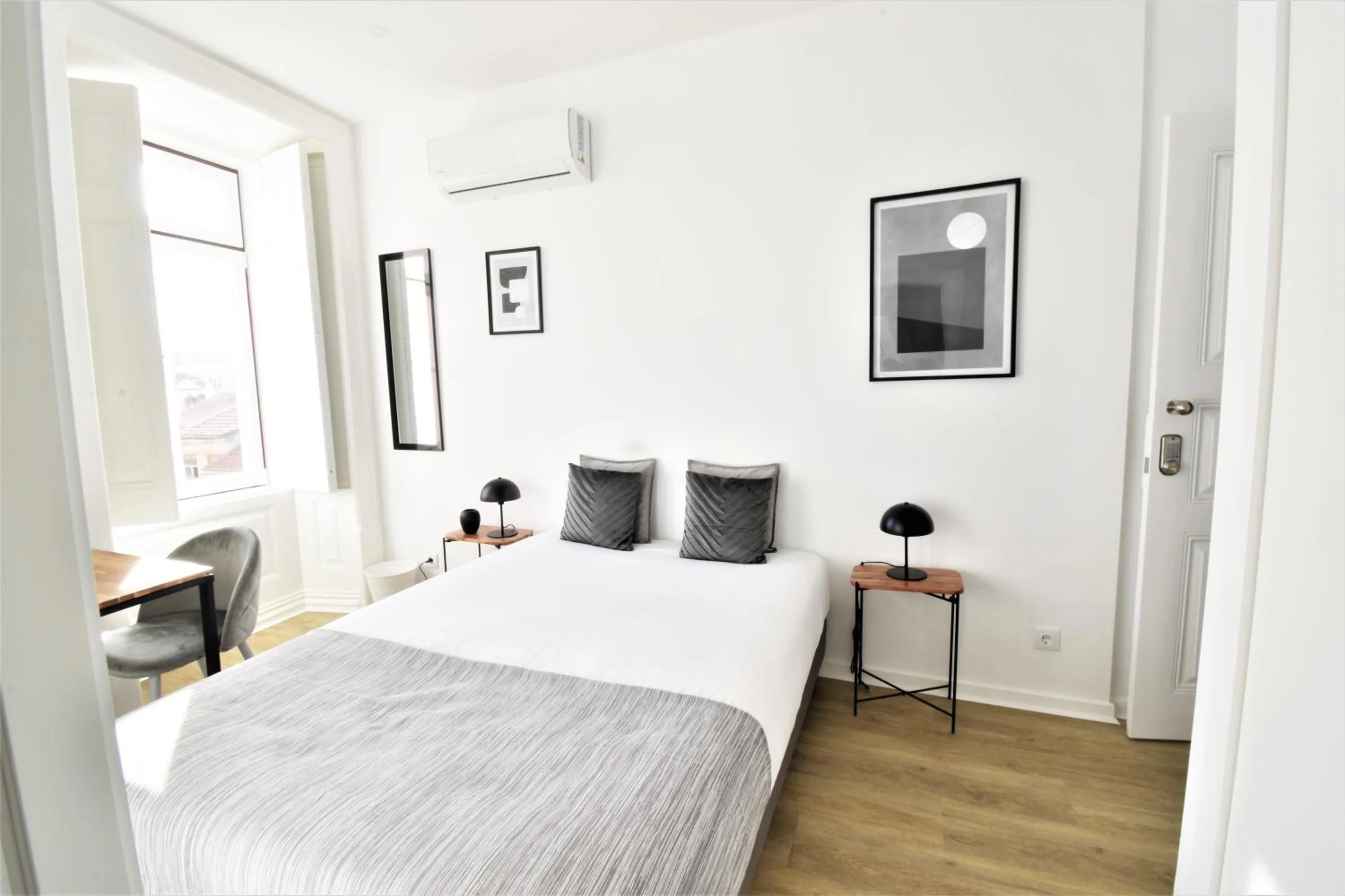 Bed in Sophia Studios