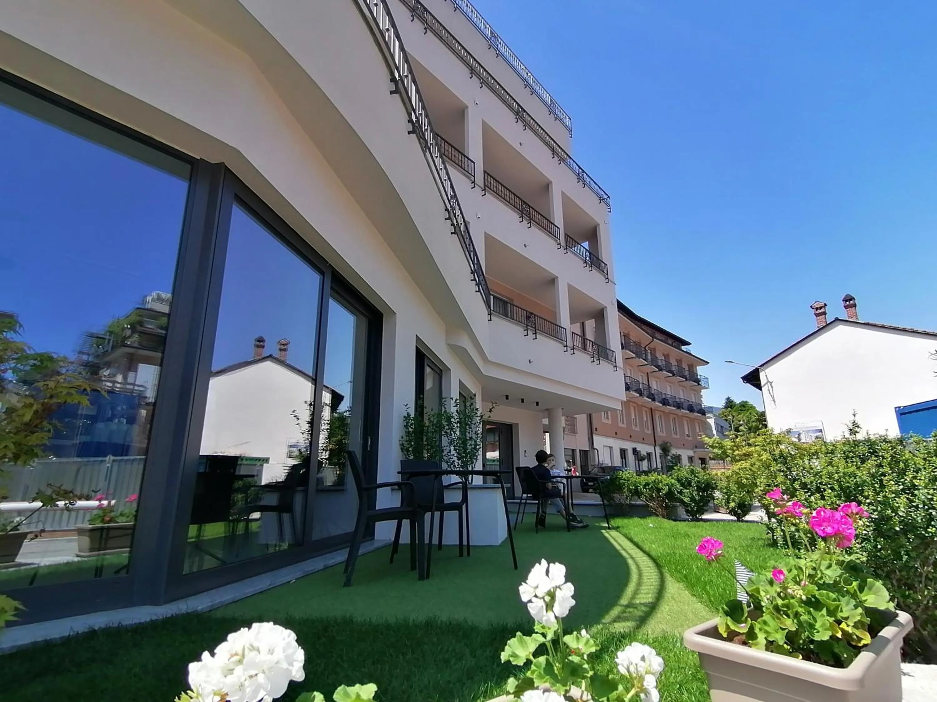 Property building in Hotel Boston