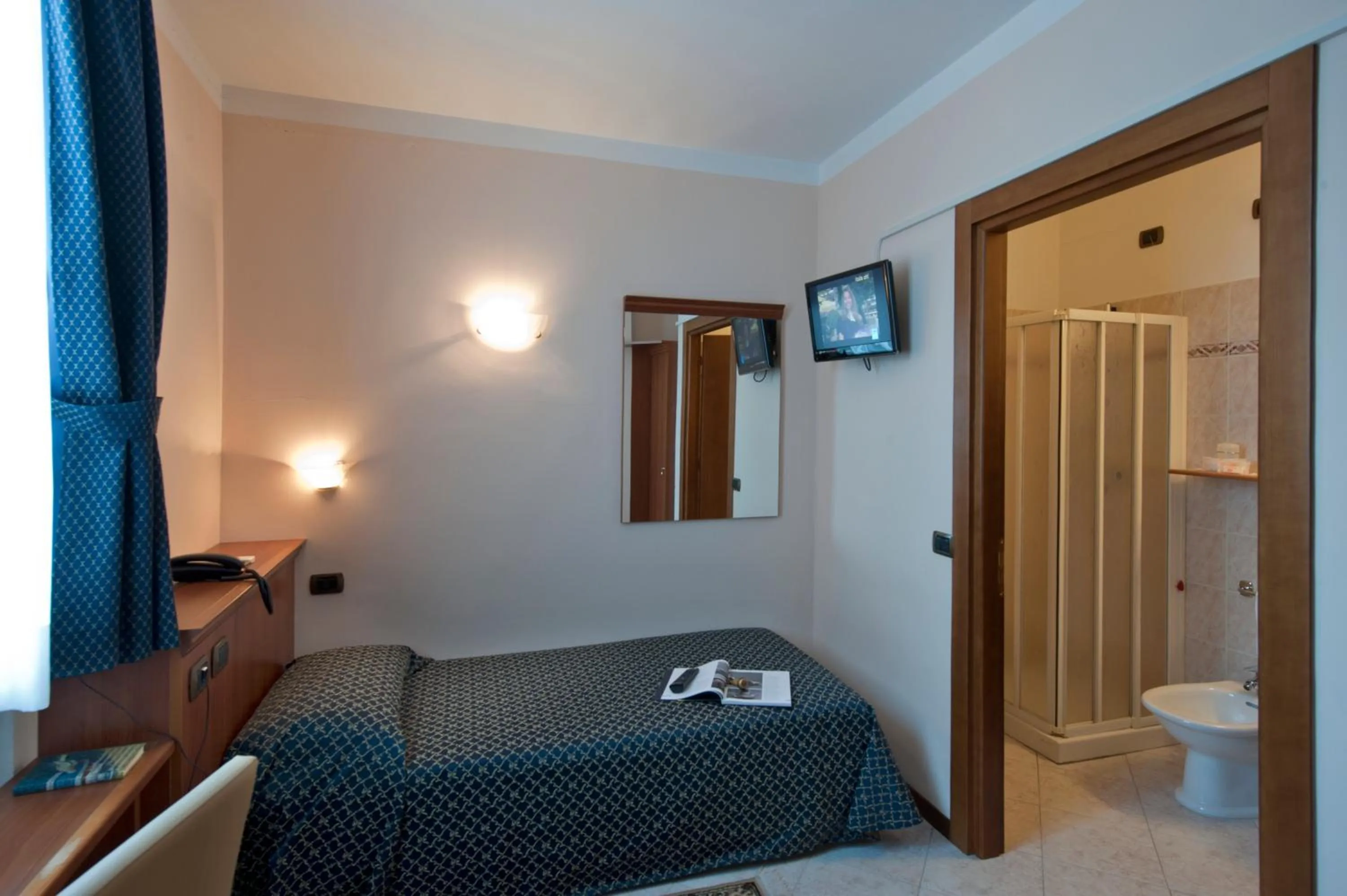 Bedroom, Bed in Hotel Boston