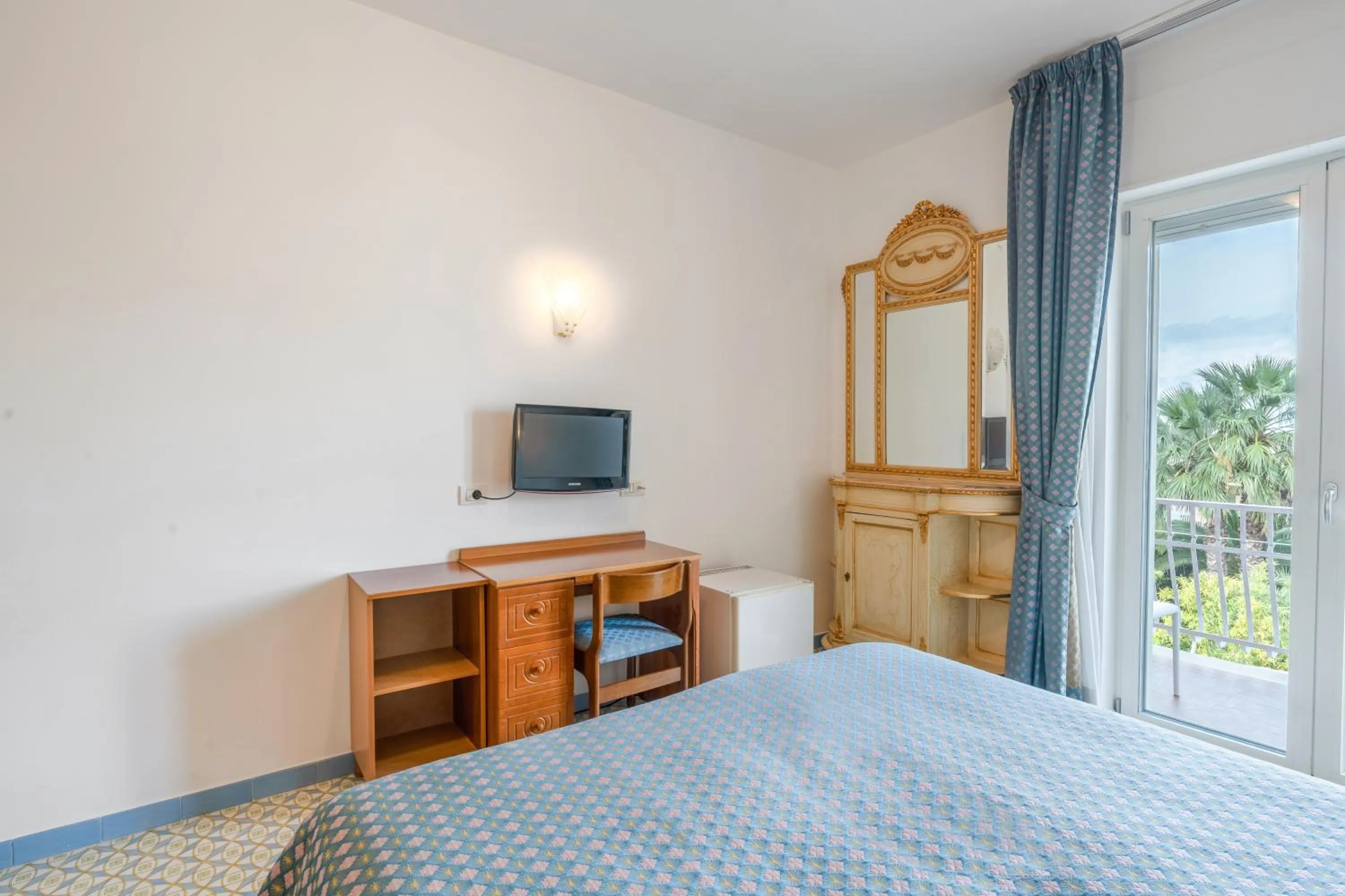 Bedroom, Bed in Hotel Eliseo Park's