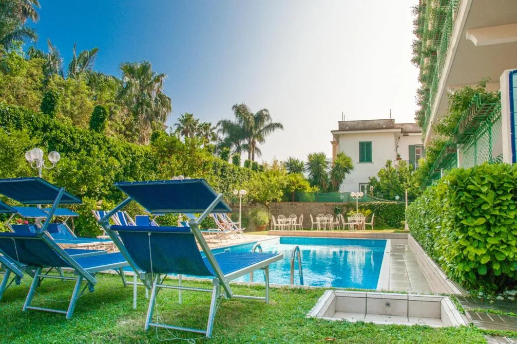 Garden in Hotel Eliseo Park's