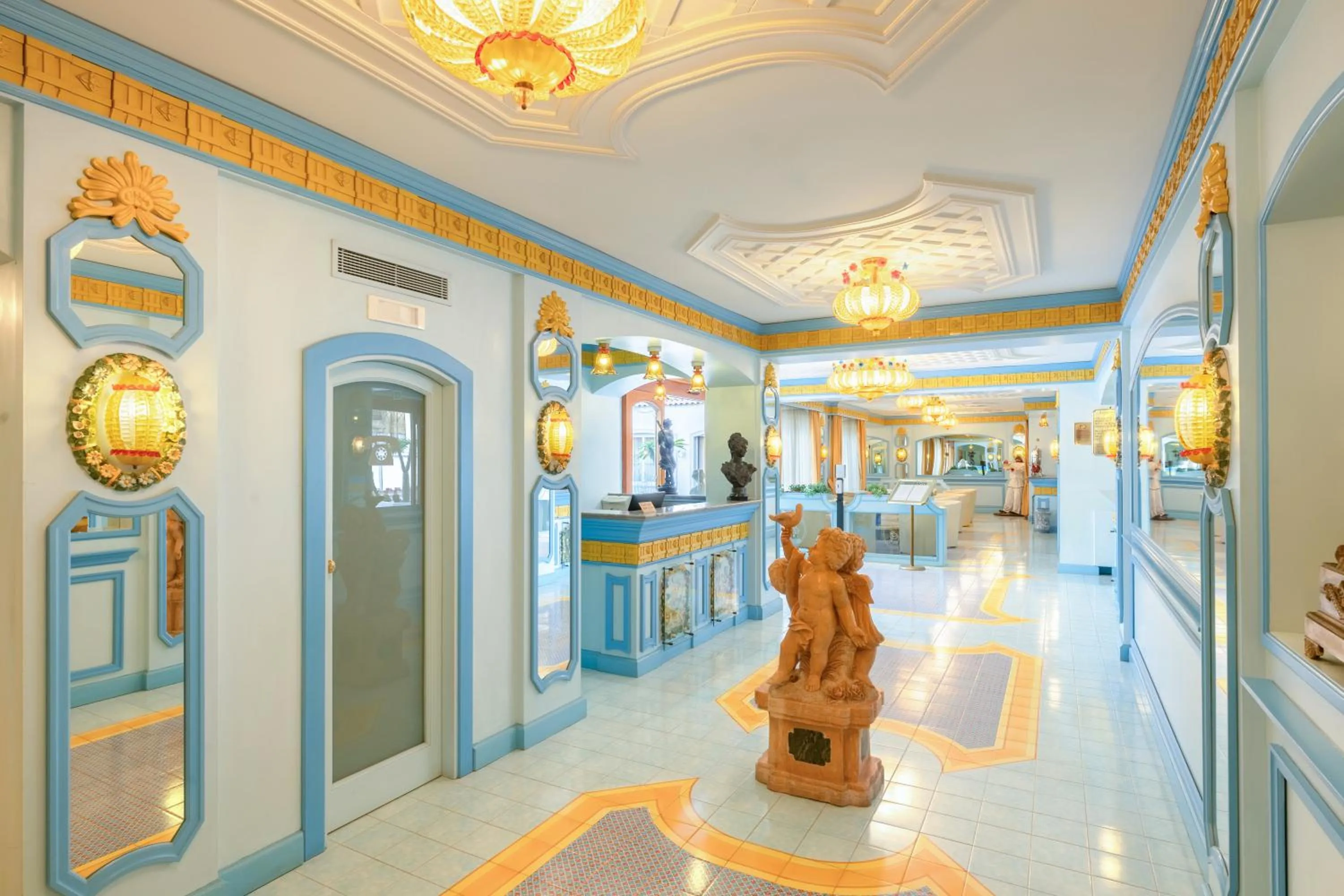 Lobby or reception in Hotel Eliseo Park's