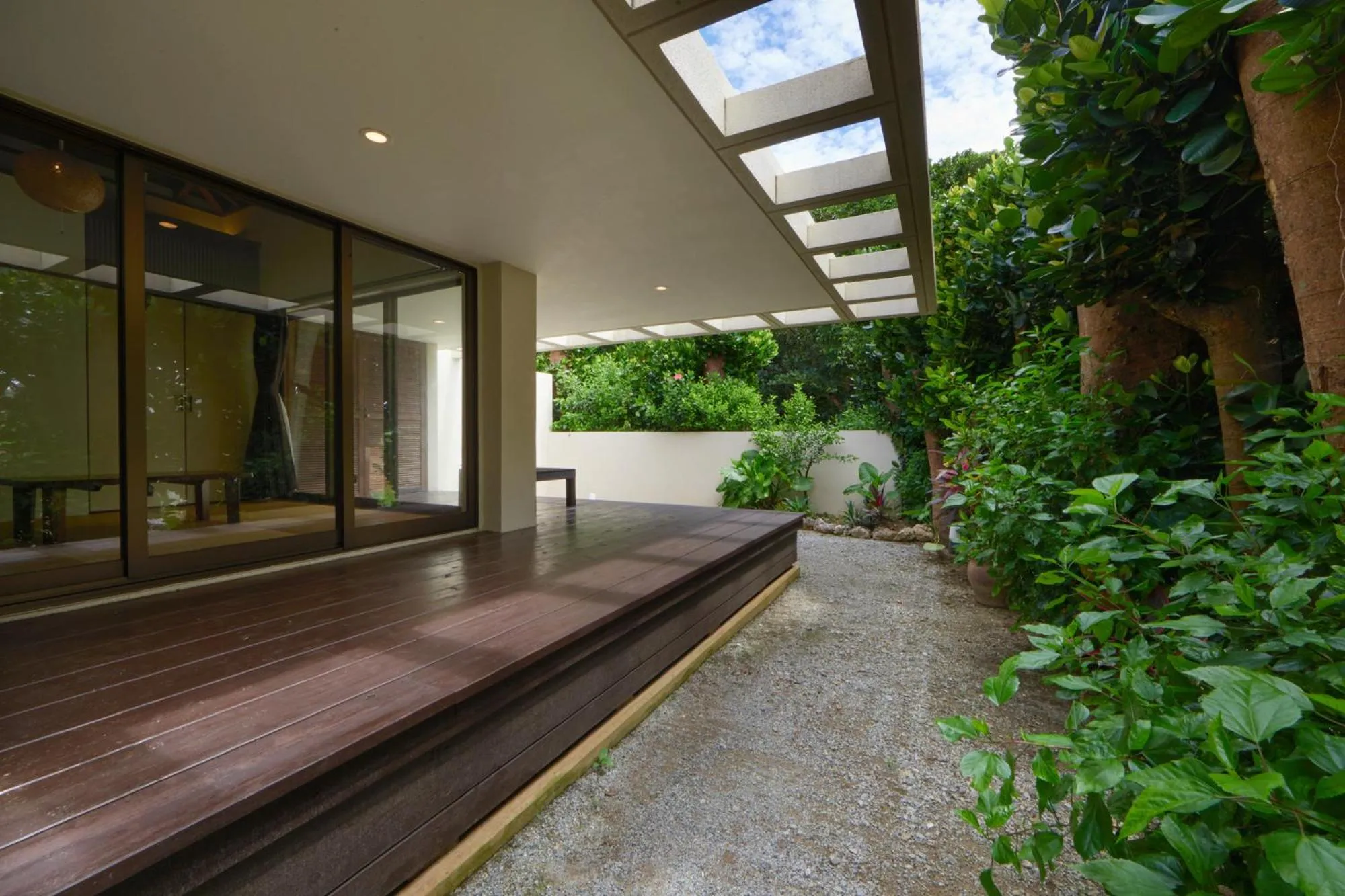 Balcony/Terrace in Private Villas Ryuz備瀬