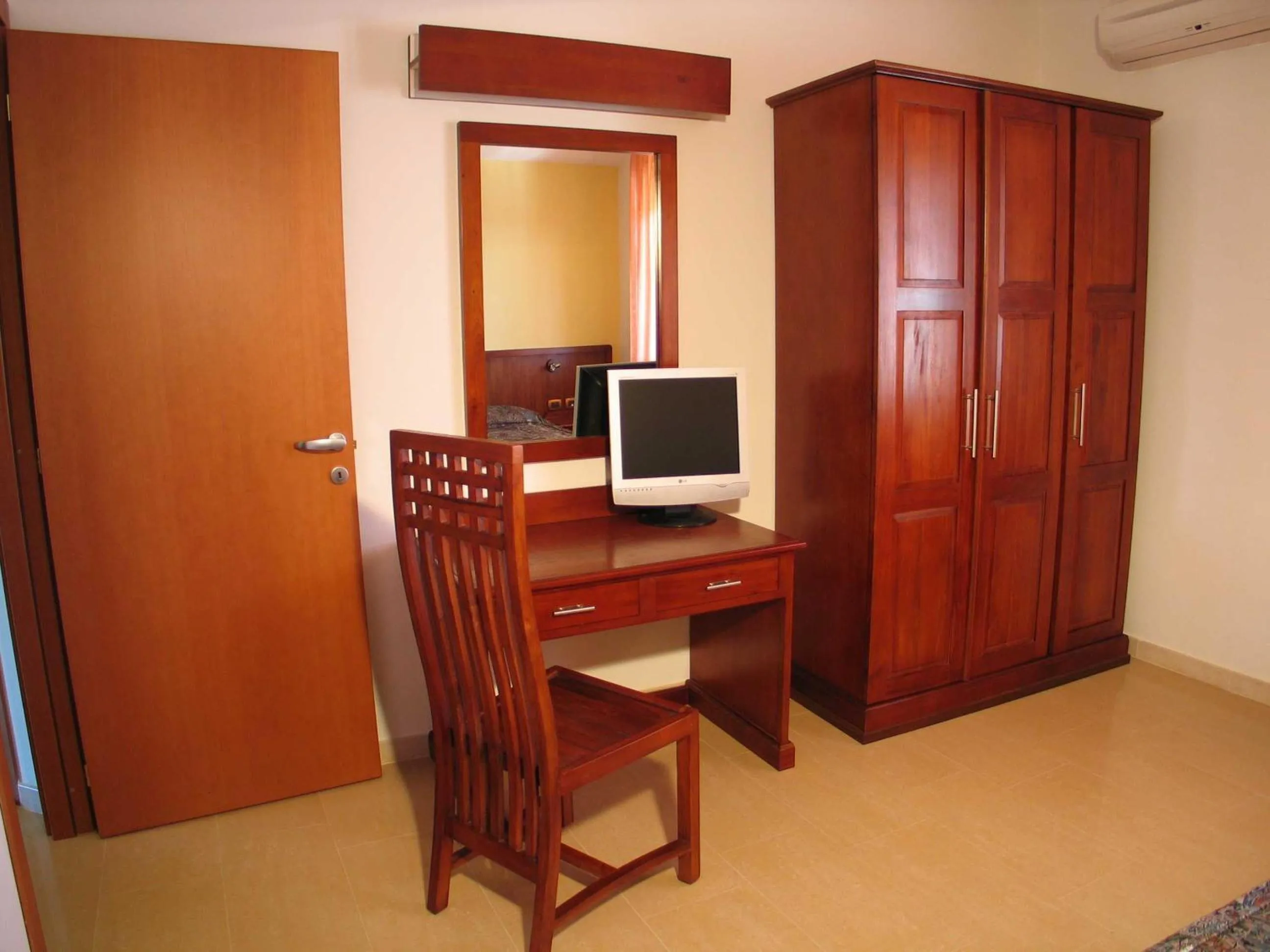 TV and multimedia in Hotel Califfo