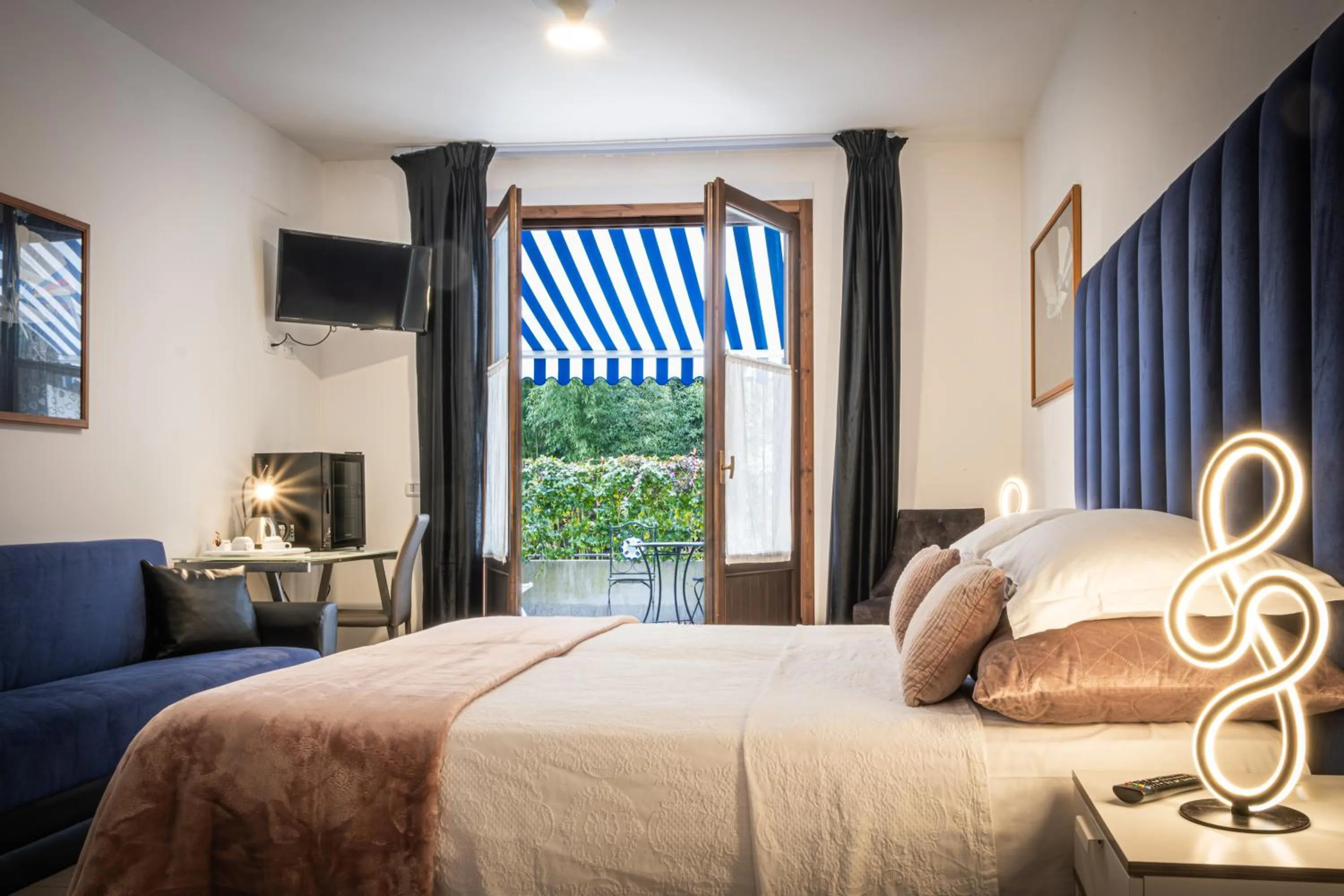 Bed in Hotel Sonenga