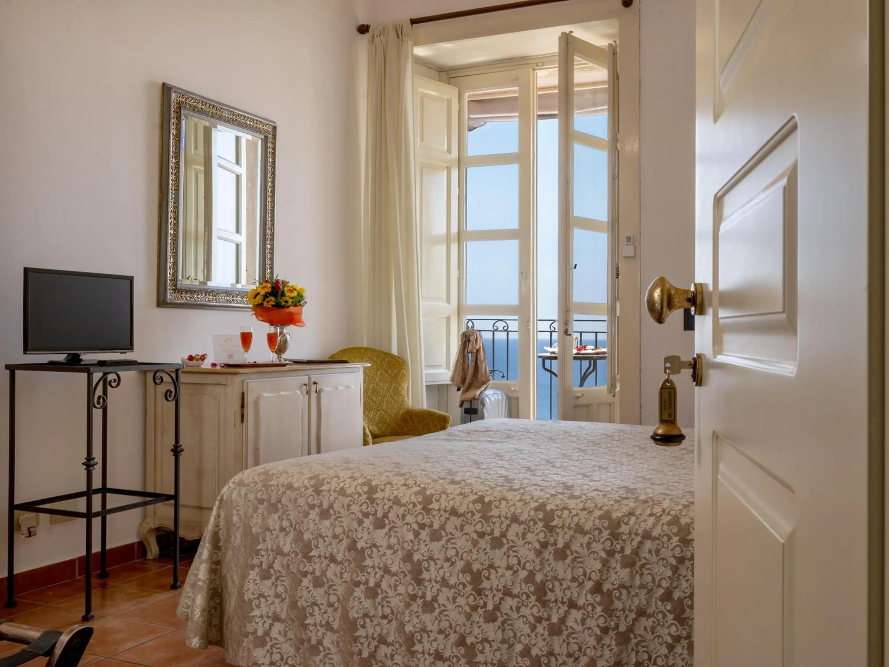 Bed in Hotel Bel Soggiorno