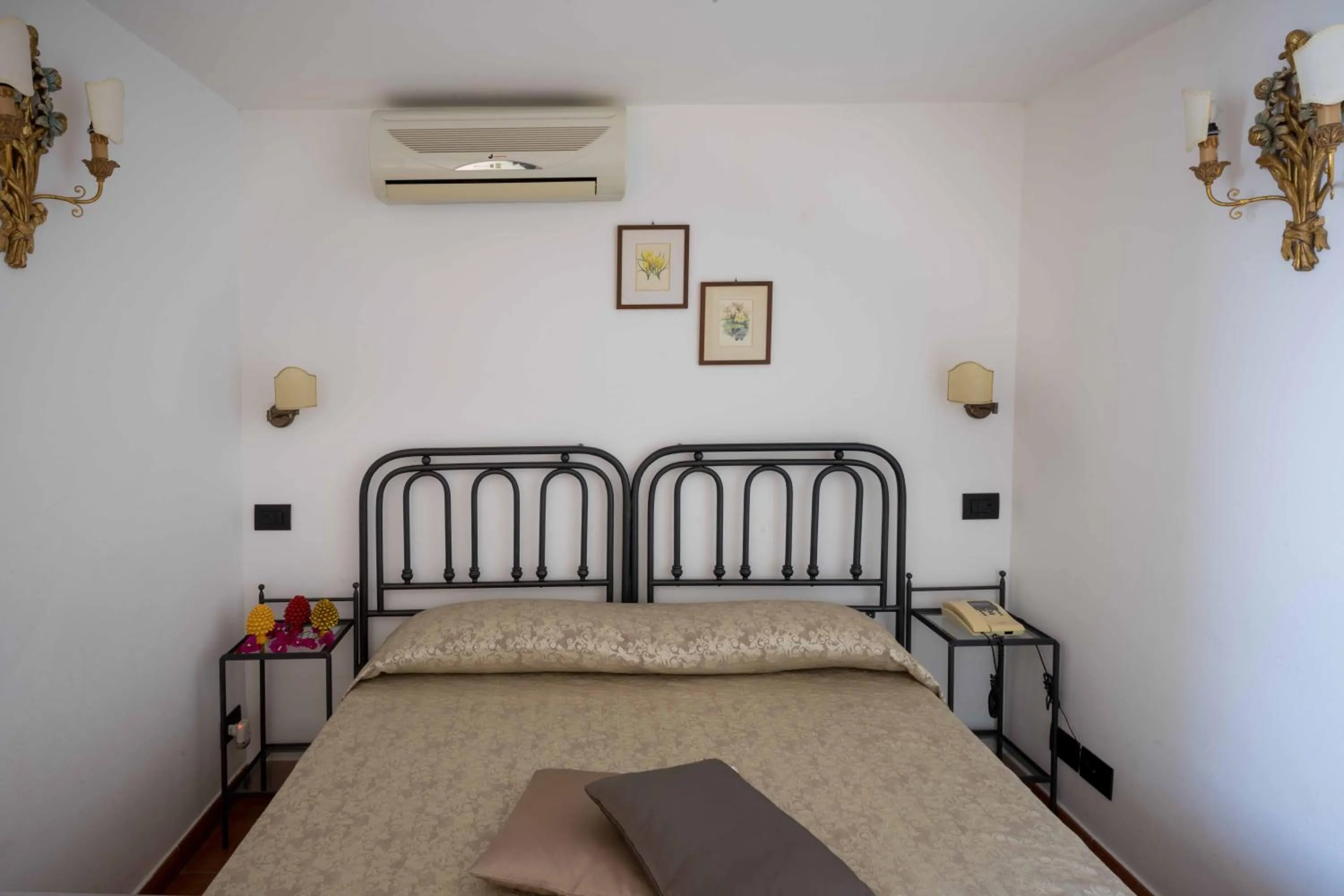 Bed in Hotel Bel Soggiorno