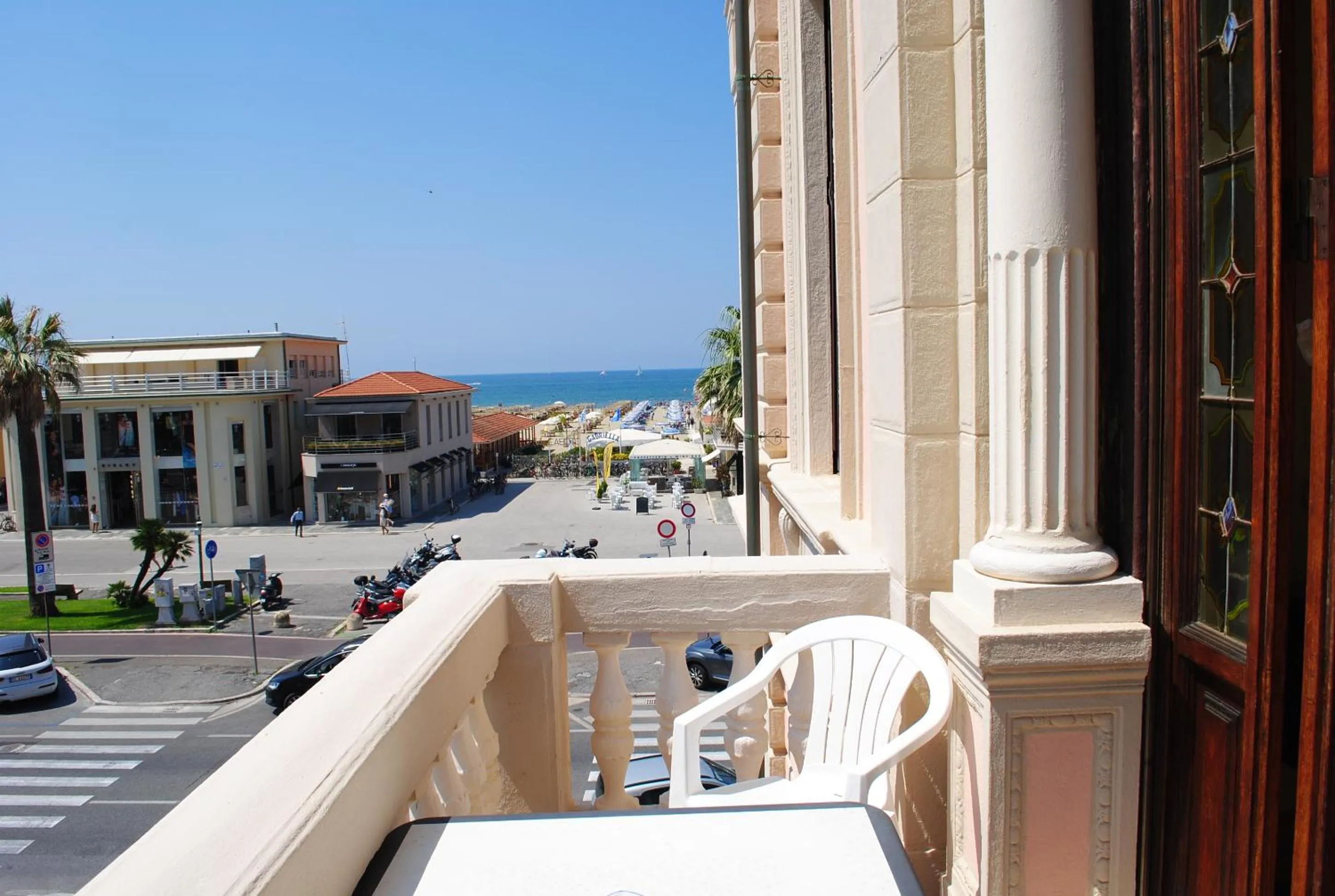Balcony/Terrace in Villa Tina Hotel