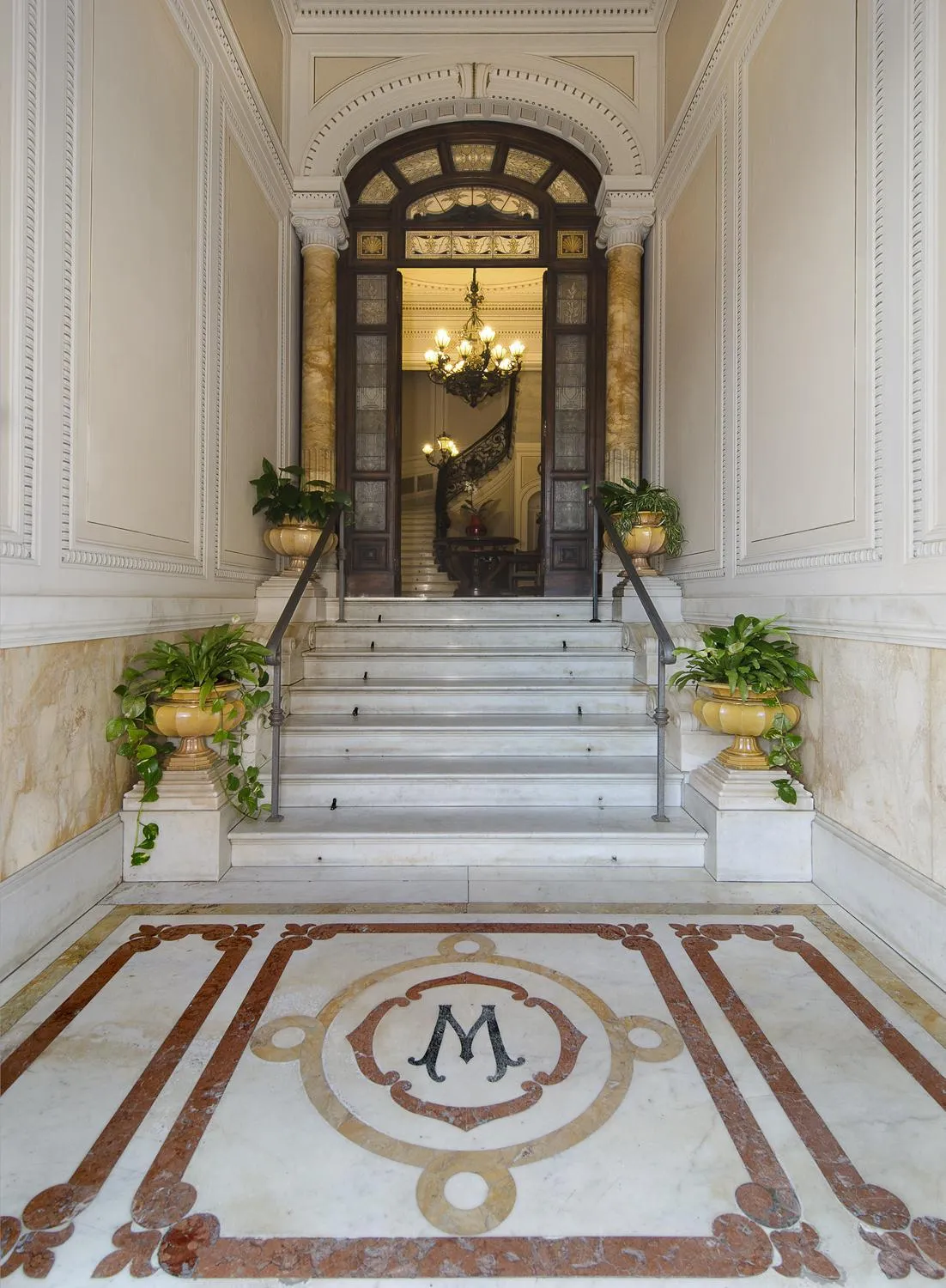 Facade/entrance in Villa Tina Hotel
