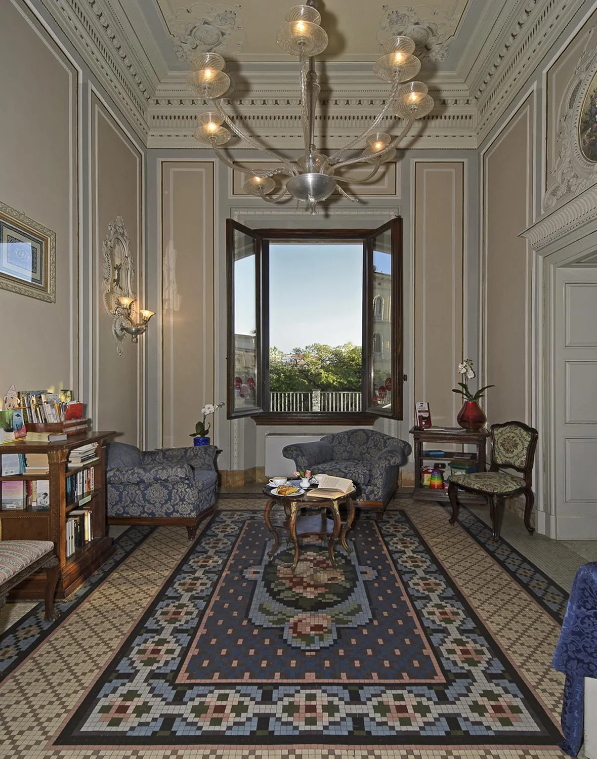 Day in Villa Tina Hotel