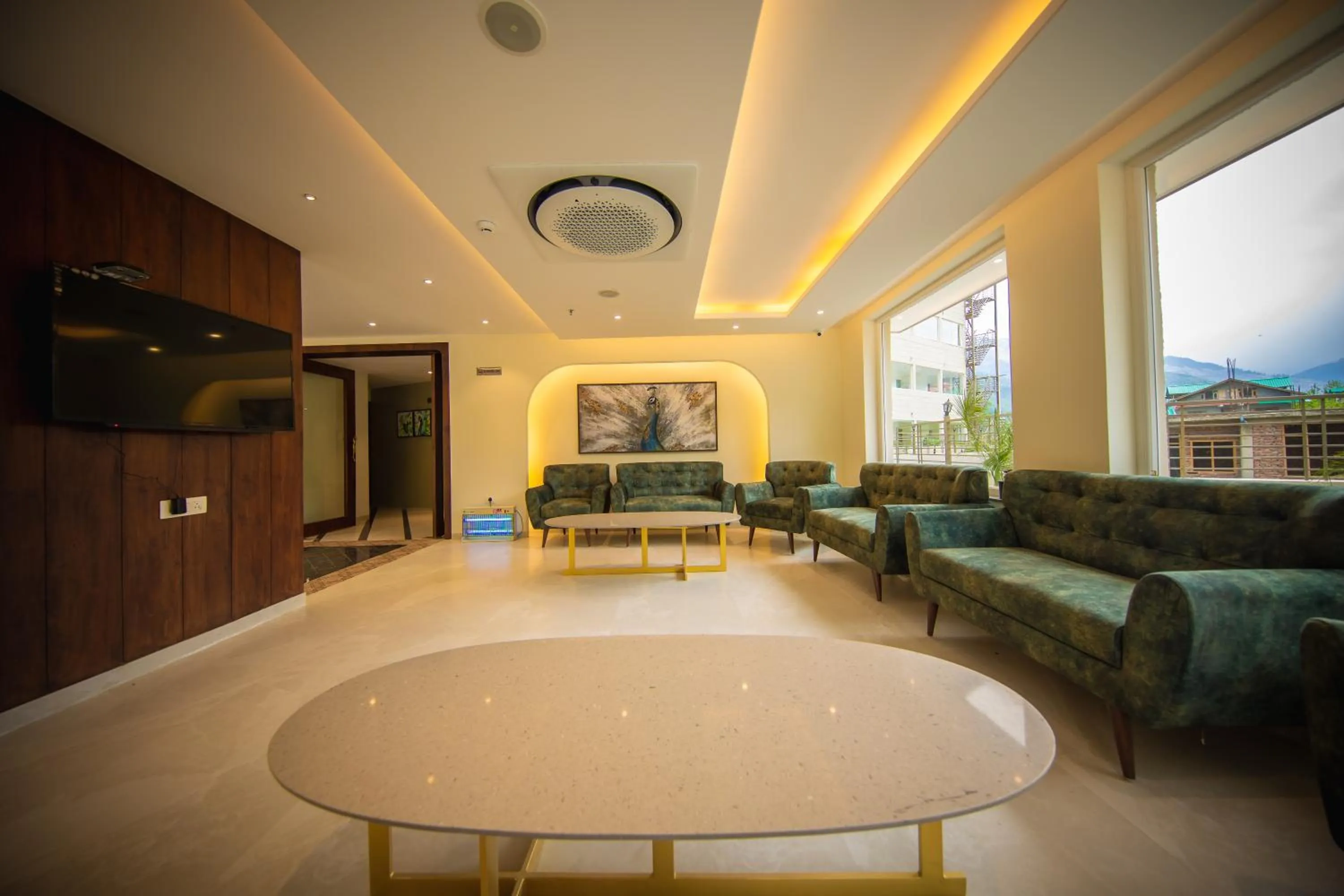 Lobby or reception in juSTa Grand View Resort & Spa, Manali